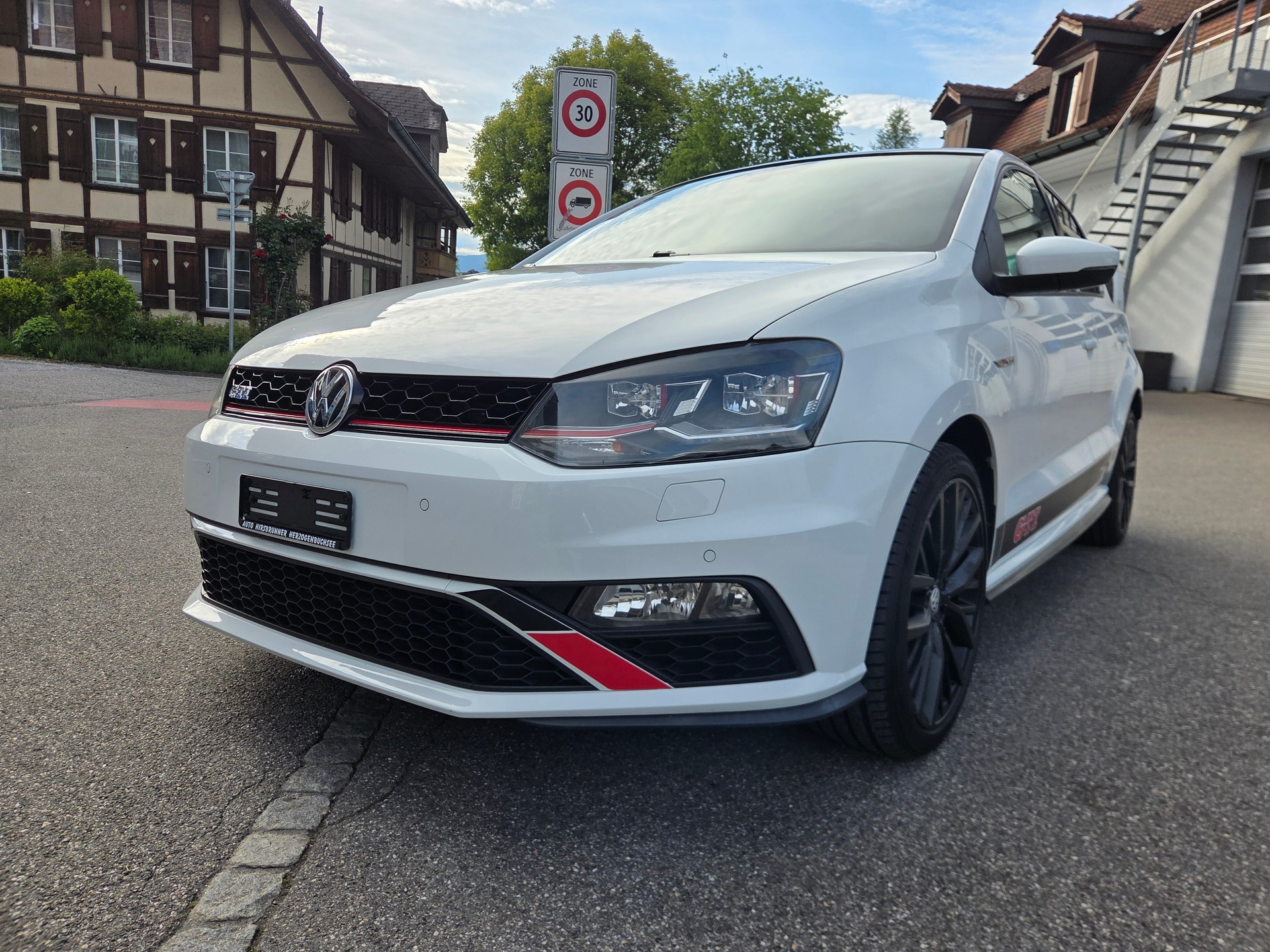 VW Polo 1.8 TSI GTI DSG-image-2