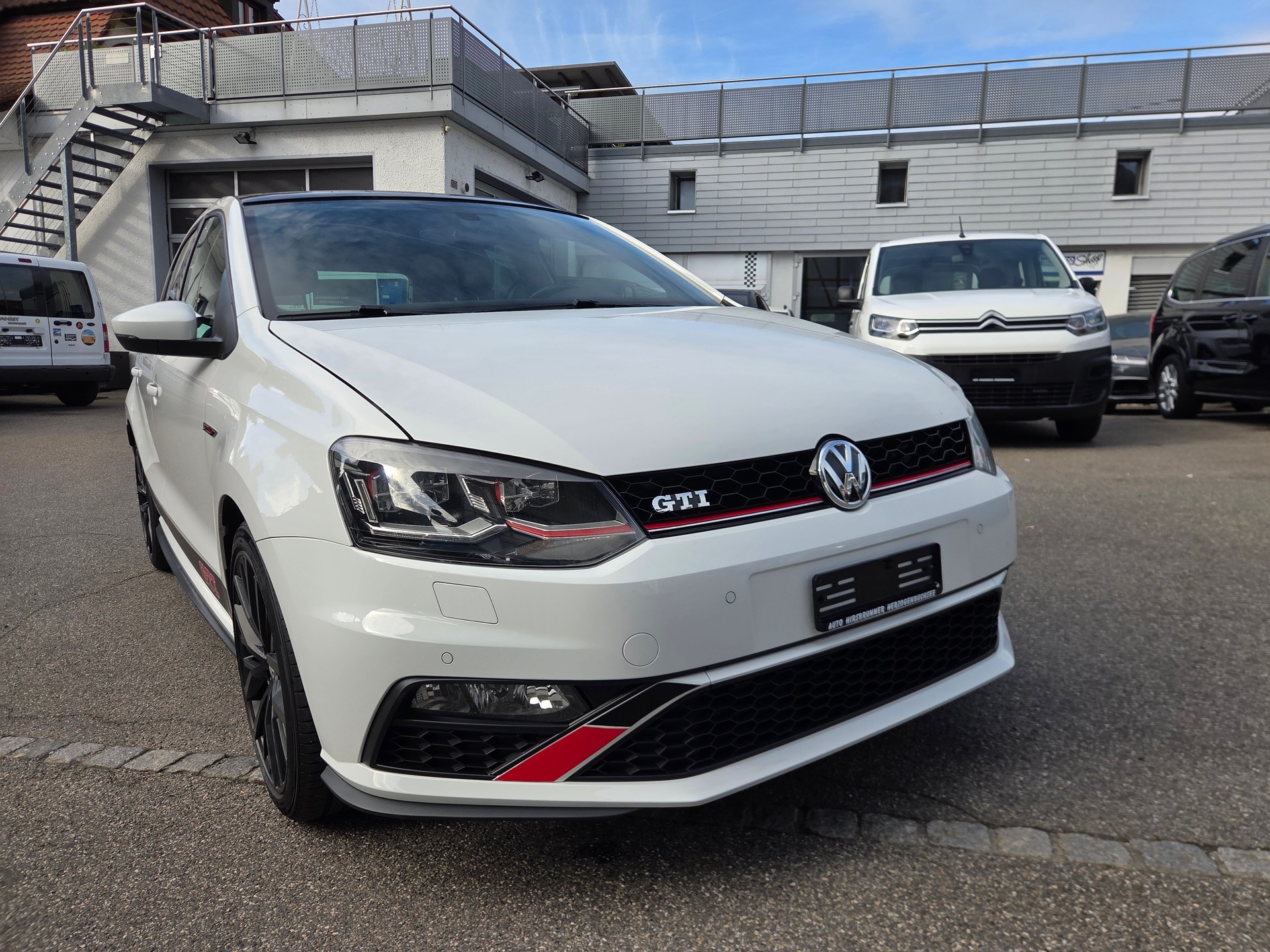 VW Polo 1.8 TSI GTI DSG-image-1