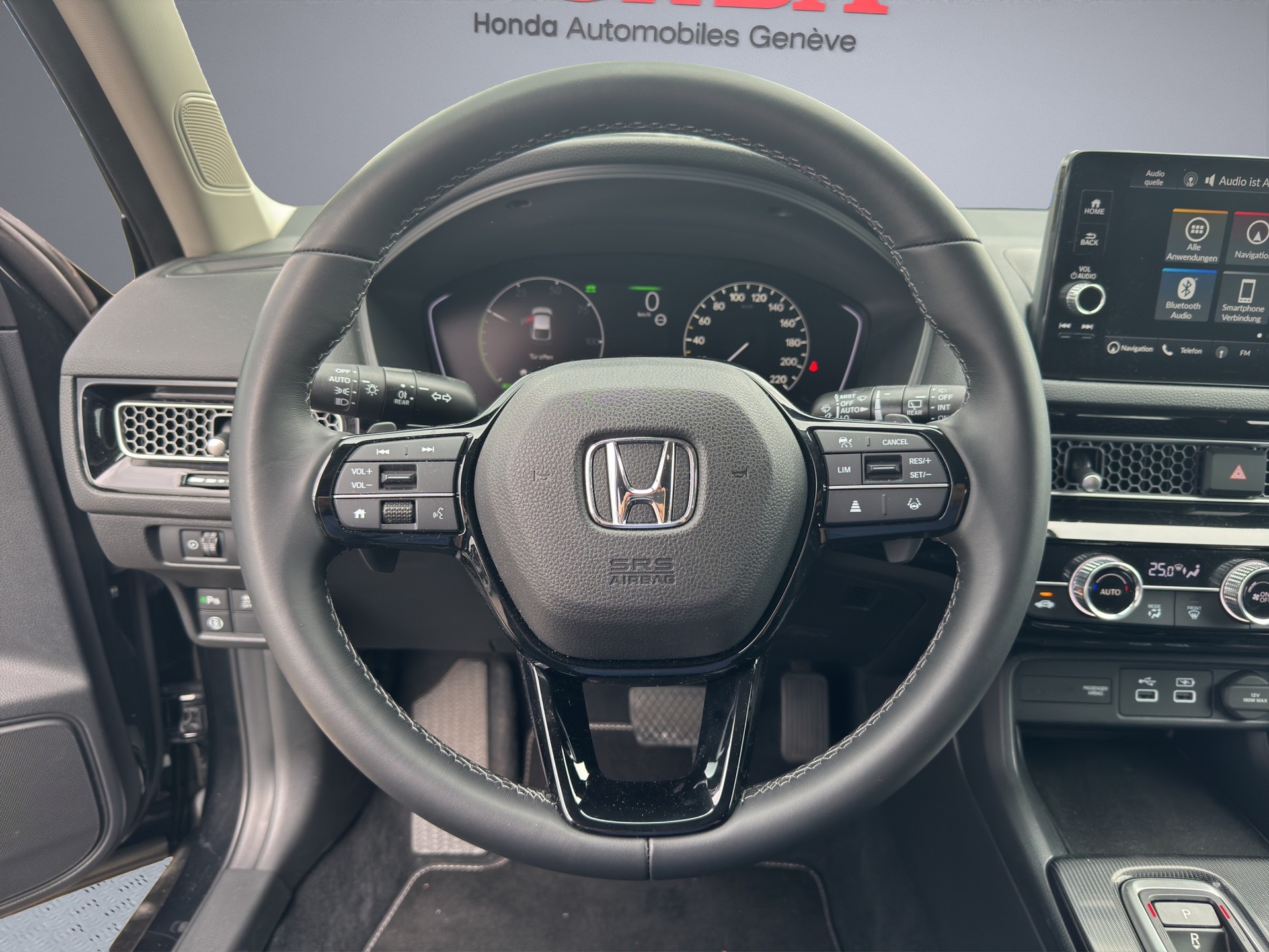 HONDA Civic 2.0 i-MMD Elegance-image-9