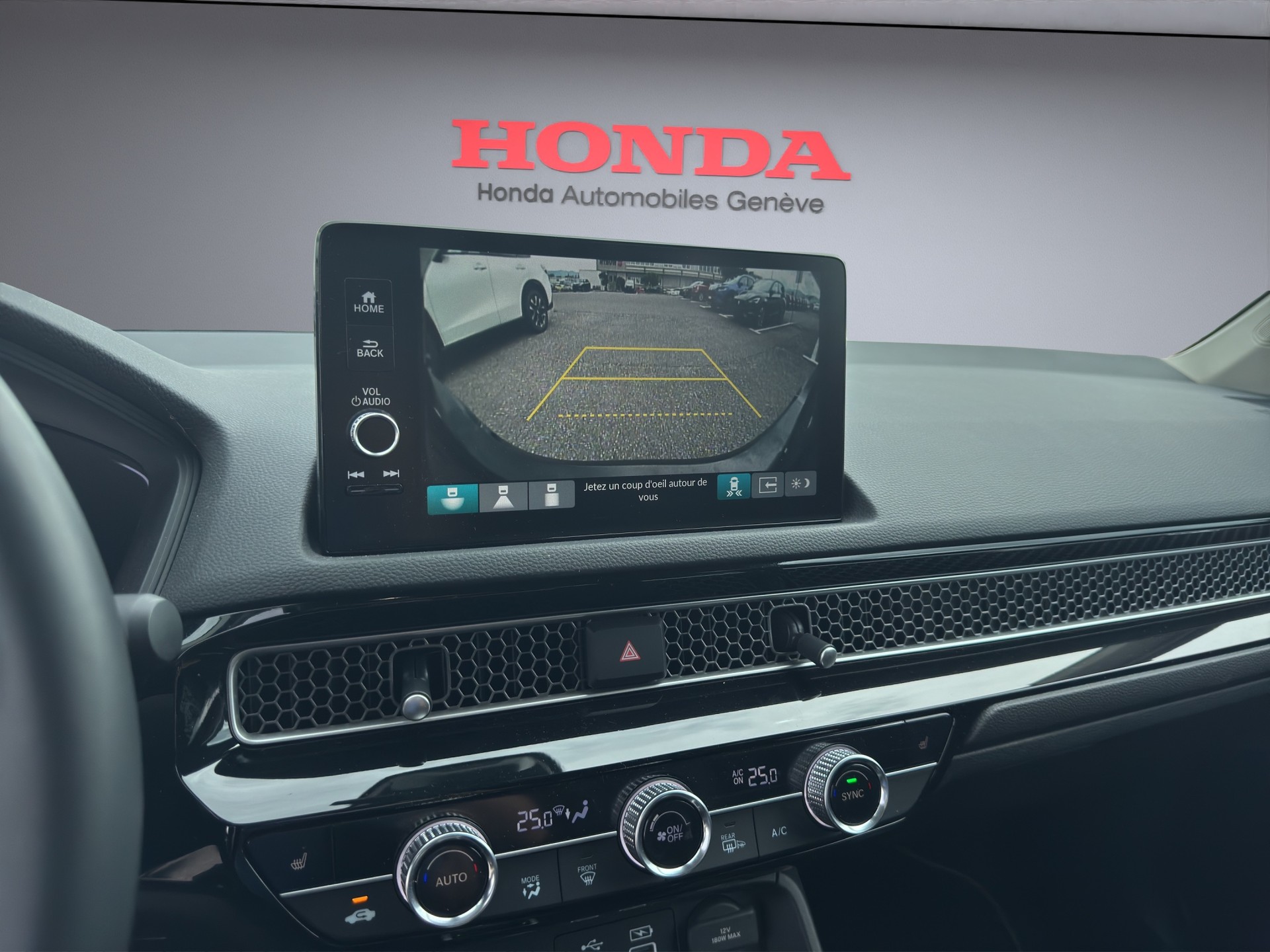 HONDA Civic 2.0 i-MMD Elegance-image-14