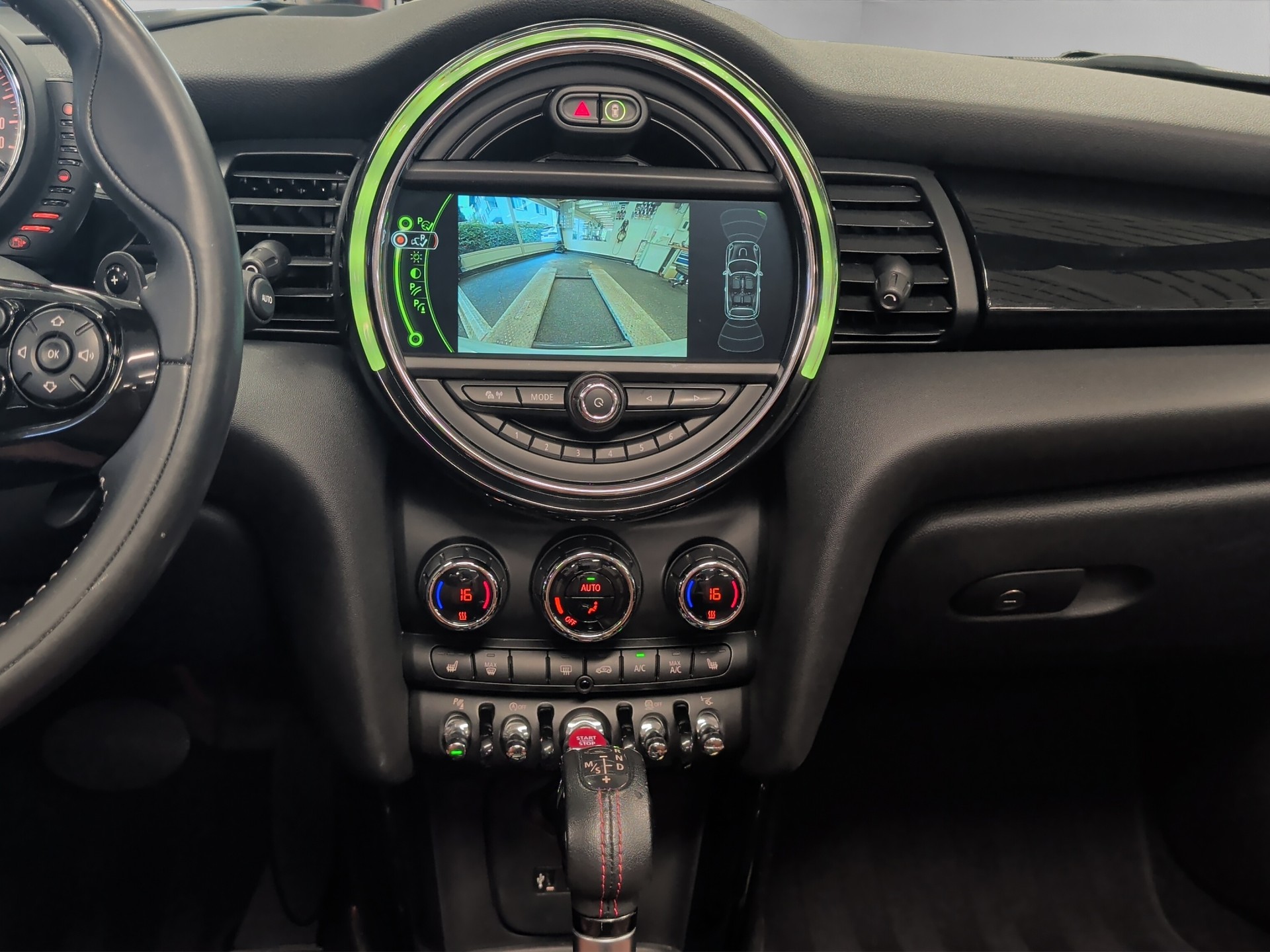 MINI Cooper S Cabriolet Steptronic-image-12
