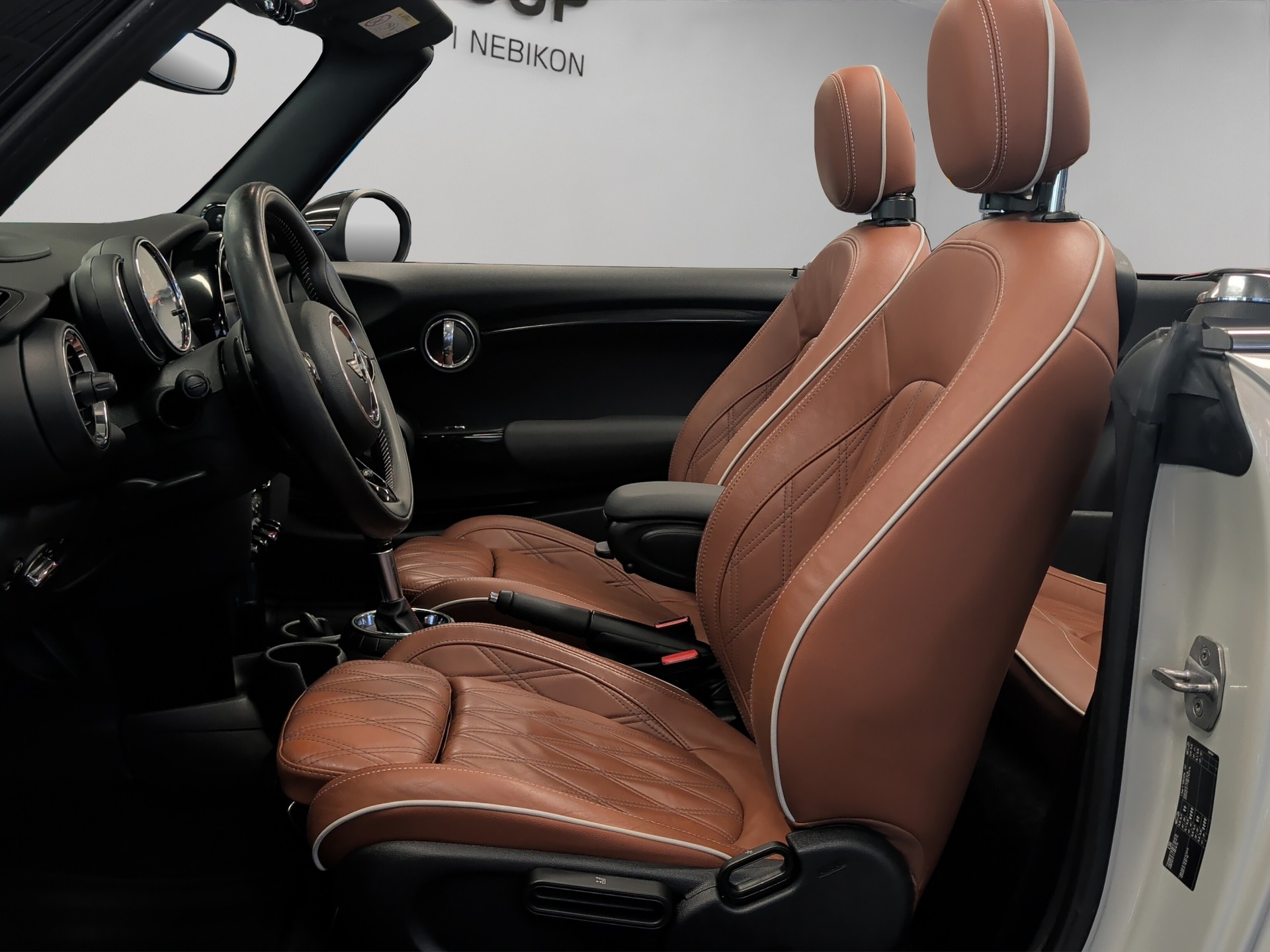 MINI Cooper S Cabriolet Steptronic-image-8