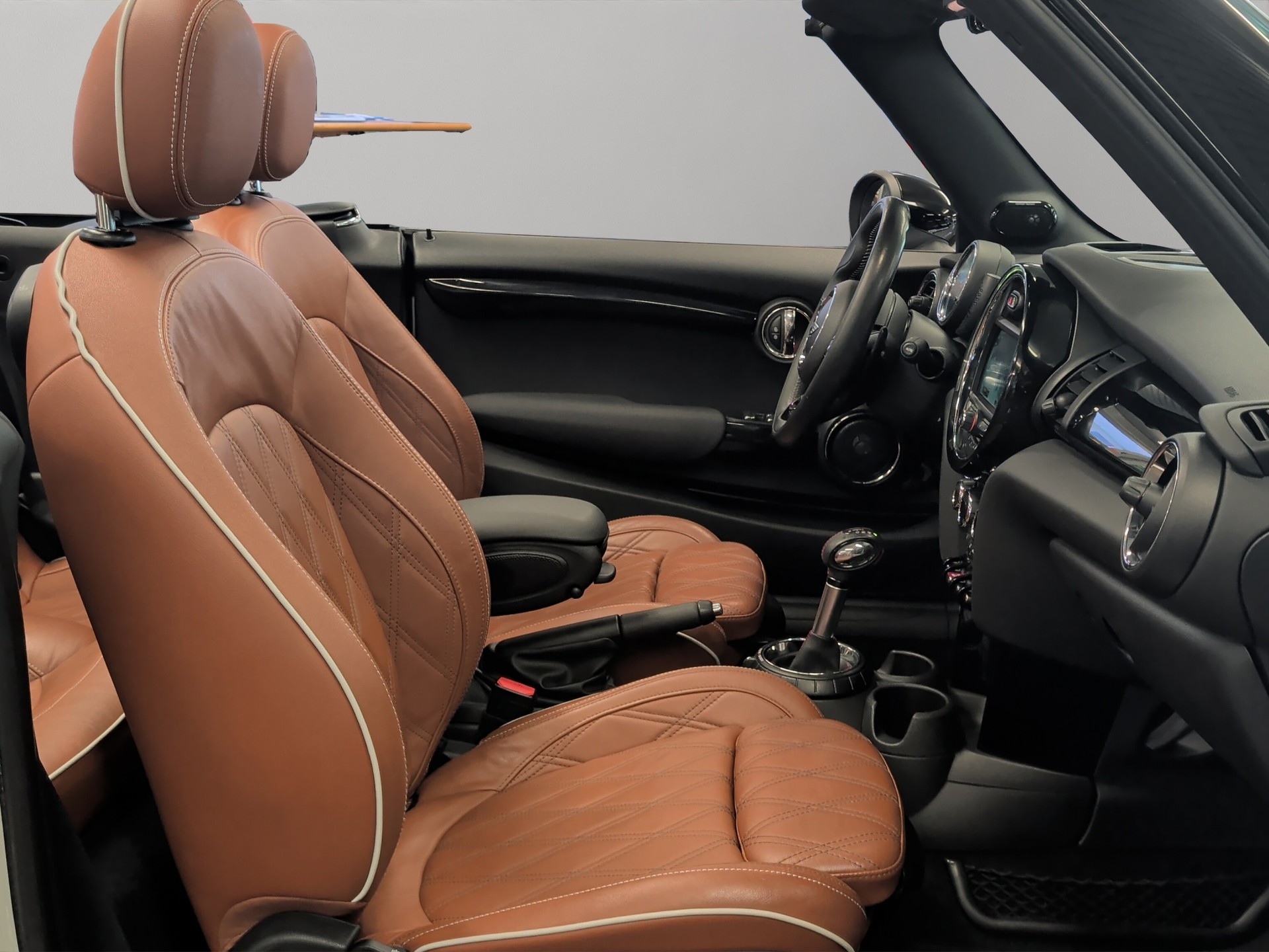 MINI Cooper S Cabriolet Steptronic-image-16