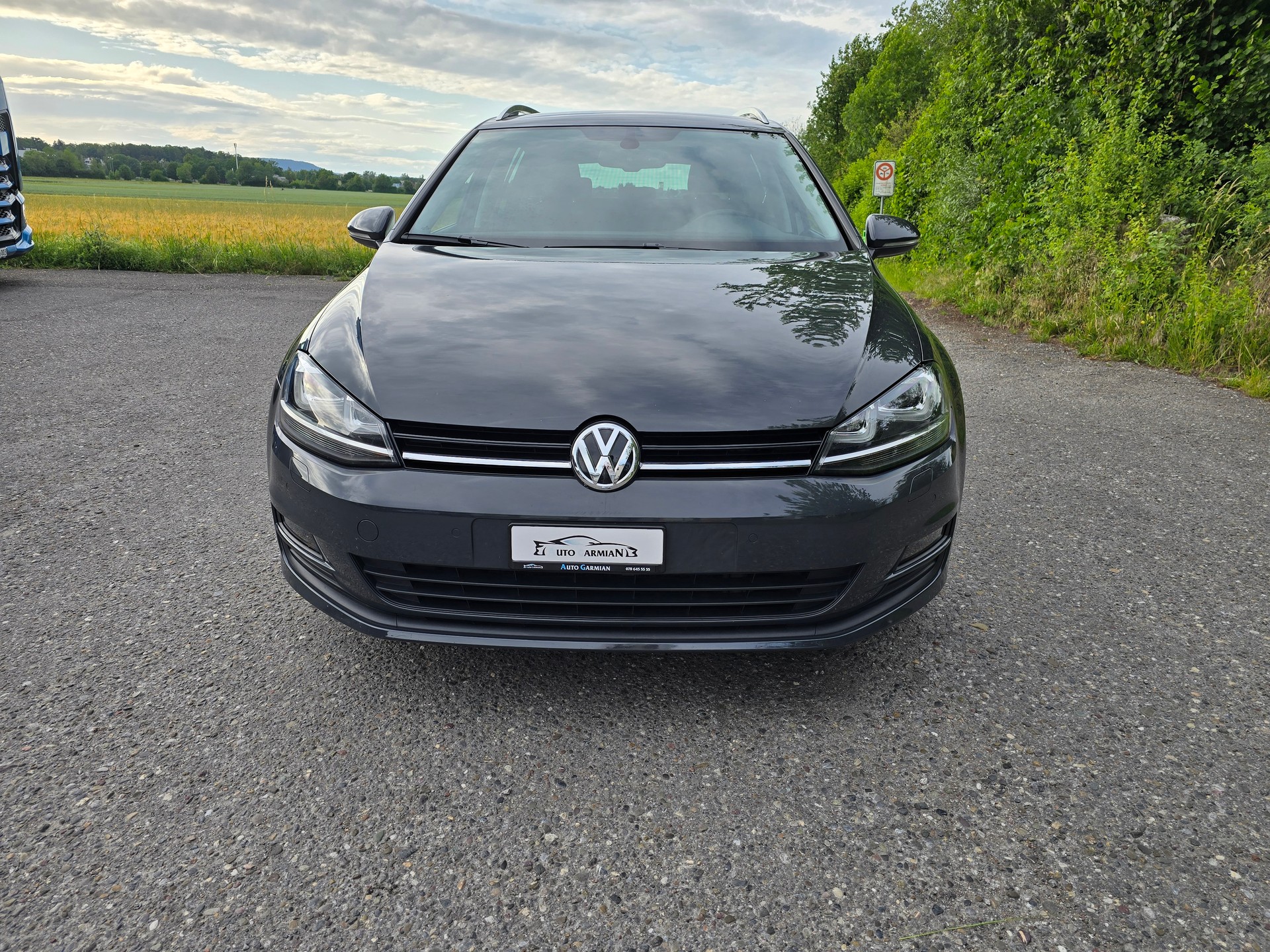 VW Golf Variant 1.4 TSI Lounge-image-0