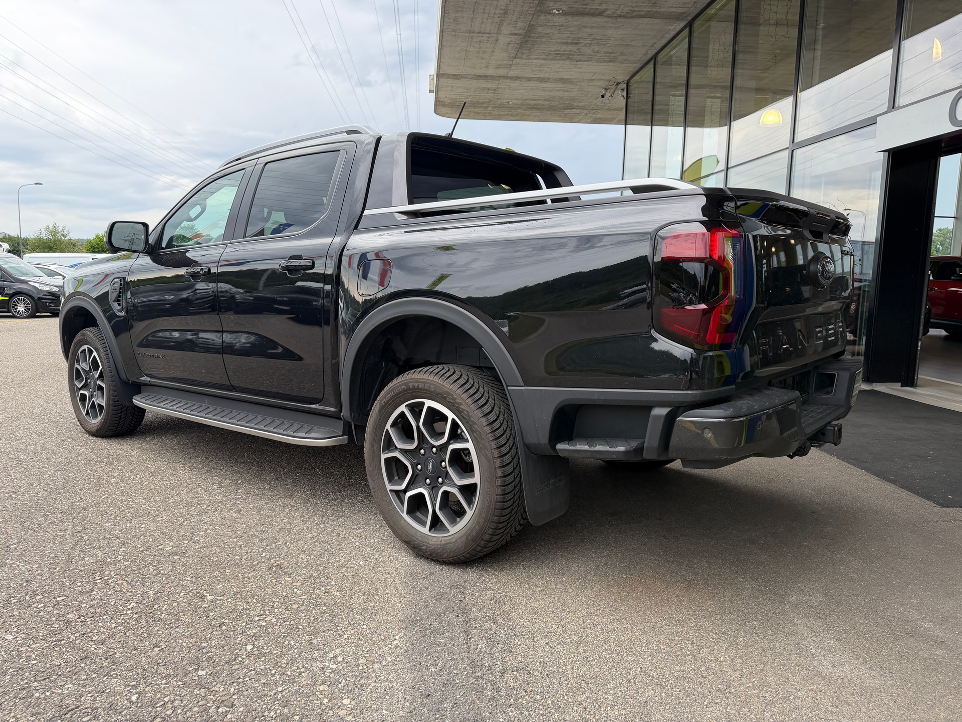 FORD Ranger Wildtrak 3.0 Eco Blue e-4WD Automat-image-4