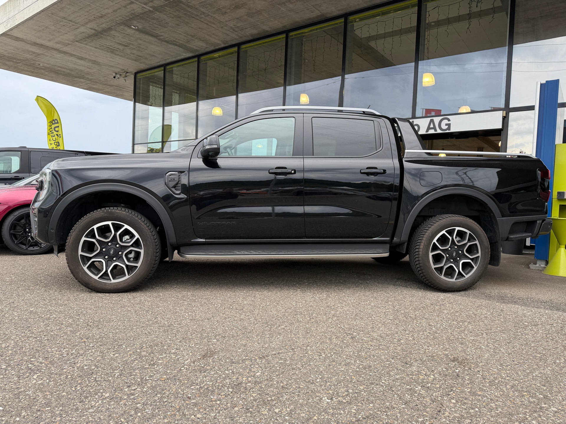 FORD Ranger Wildtrak 3.0 Eco Blue e-4WD Automat-image-3