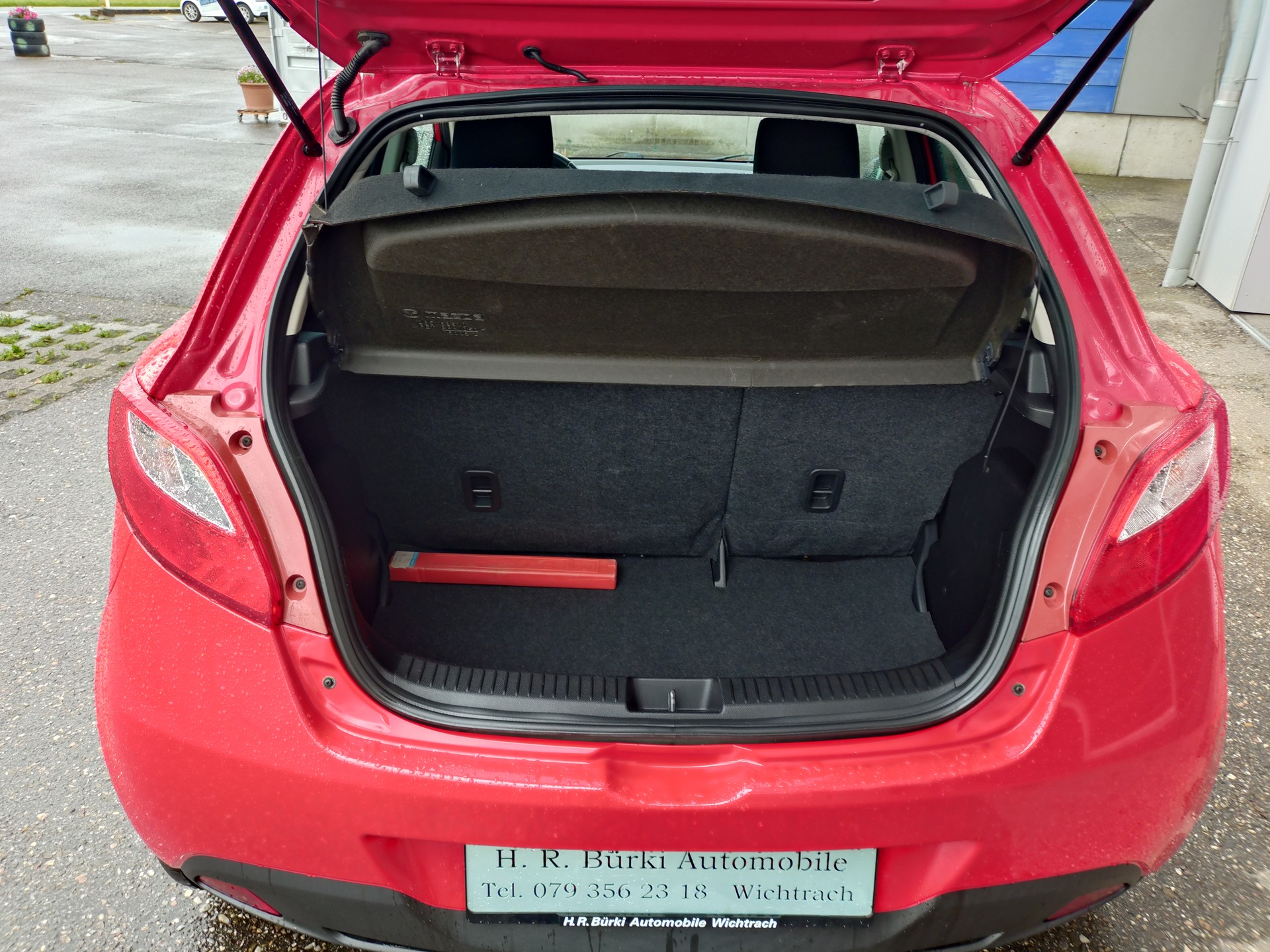 MAZDA 2 1.3i 16V Voila ma Suisse Edition-image-7