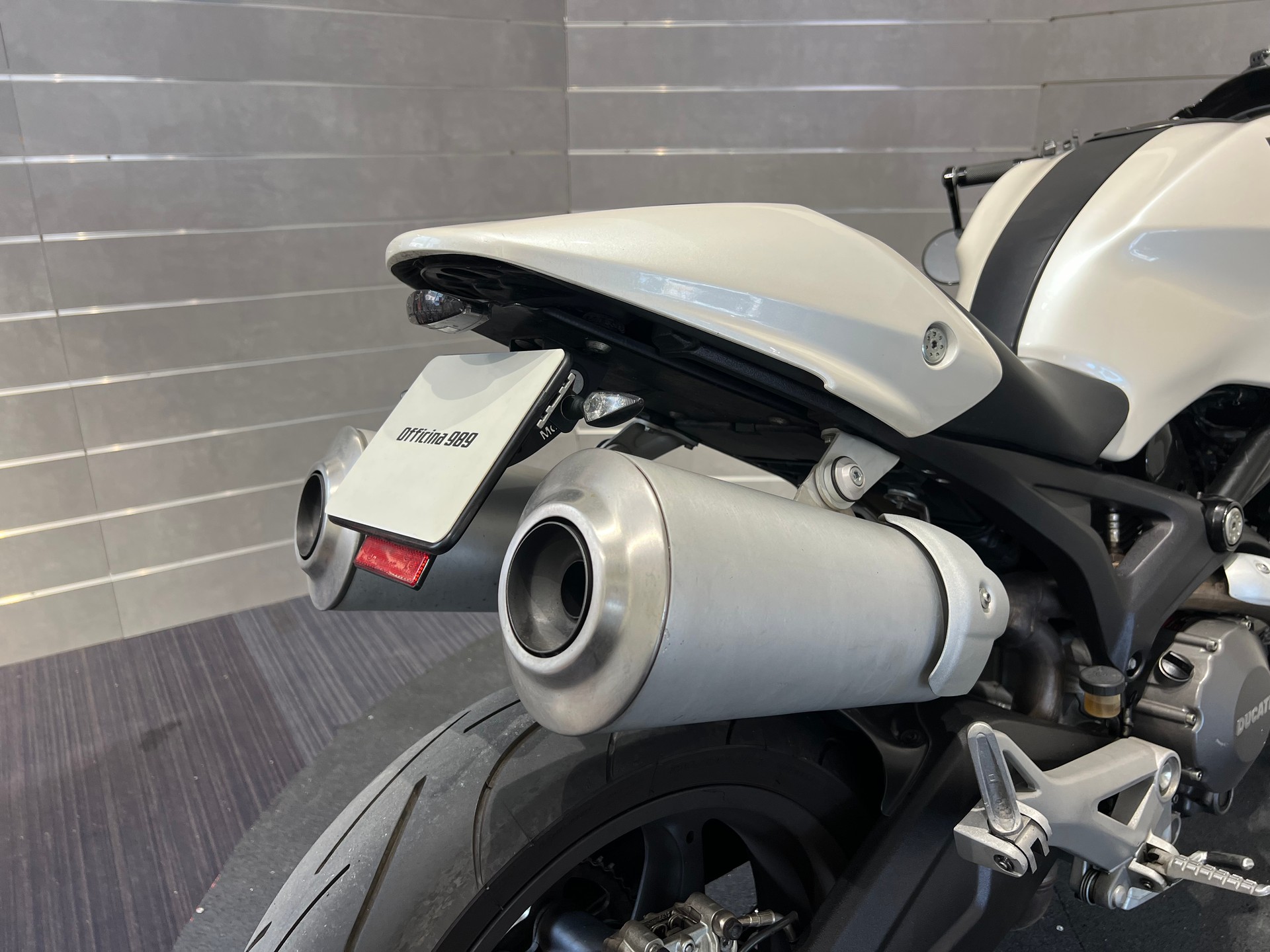 DUCATI Monster 696M 25kW-image-11