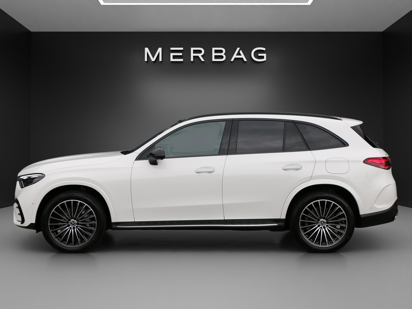 MERCEDES-BENZ GLC 400 e 4MATIC with EQ-Star Hybrid-image-2