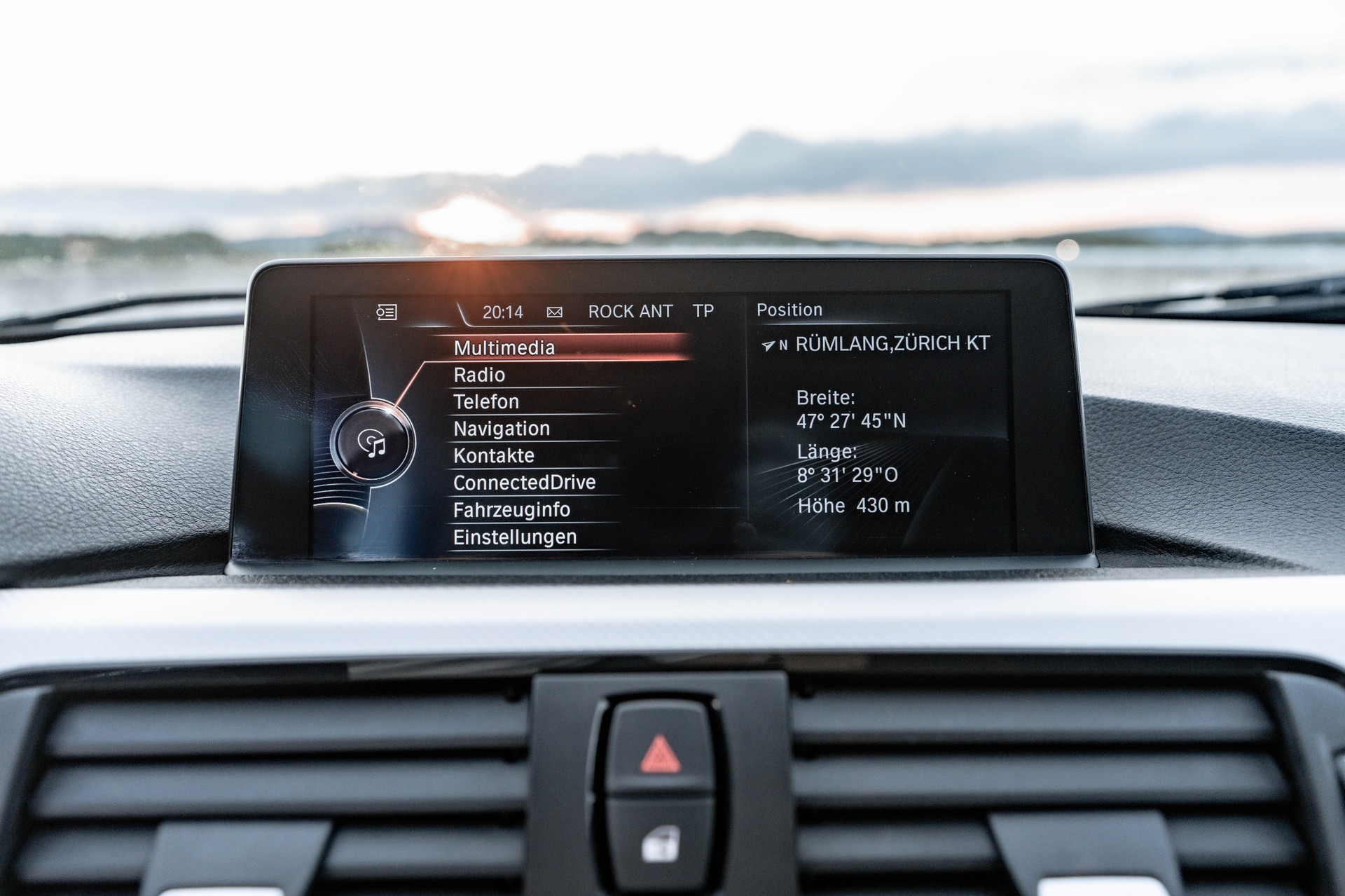 BMW 320d xDrive Touring M-Paket * traumhafte Ausstattung * Harman Kardon * technisch einwandfrei *-image-17