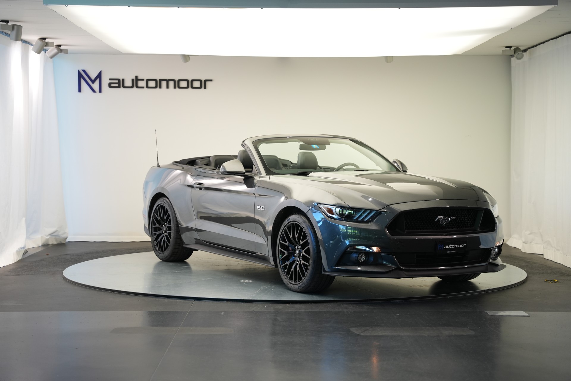 FORD Mustang Convertible 5.0 V8 GT Automat-showroom-element-2