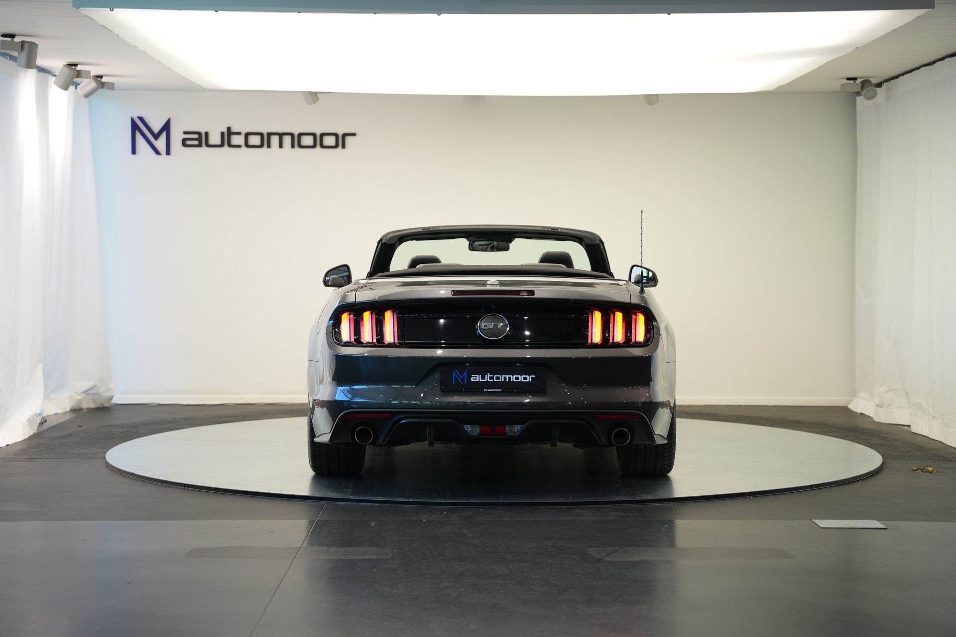 FORD Mustang Convertible 5.0 V8 GT Automat-image-5