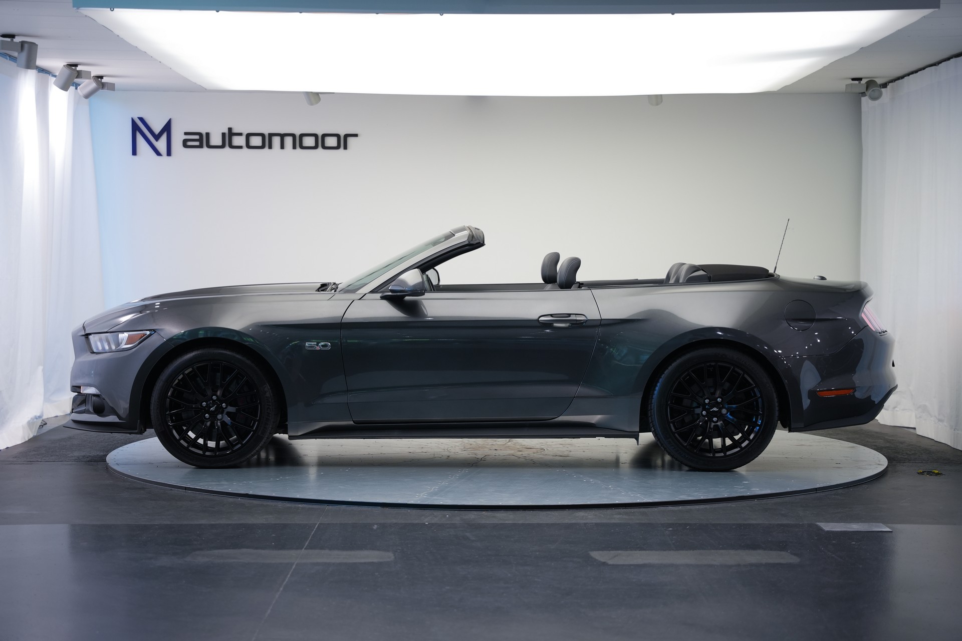 FORD Mustang Convertible 5.0 V8 GT Automat-image-8