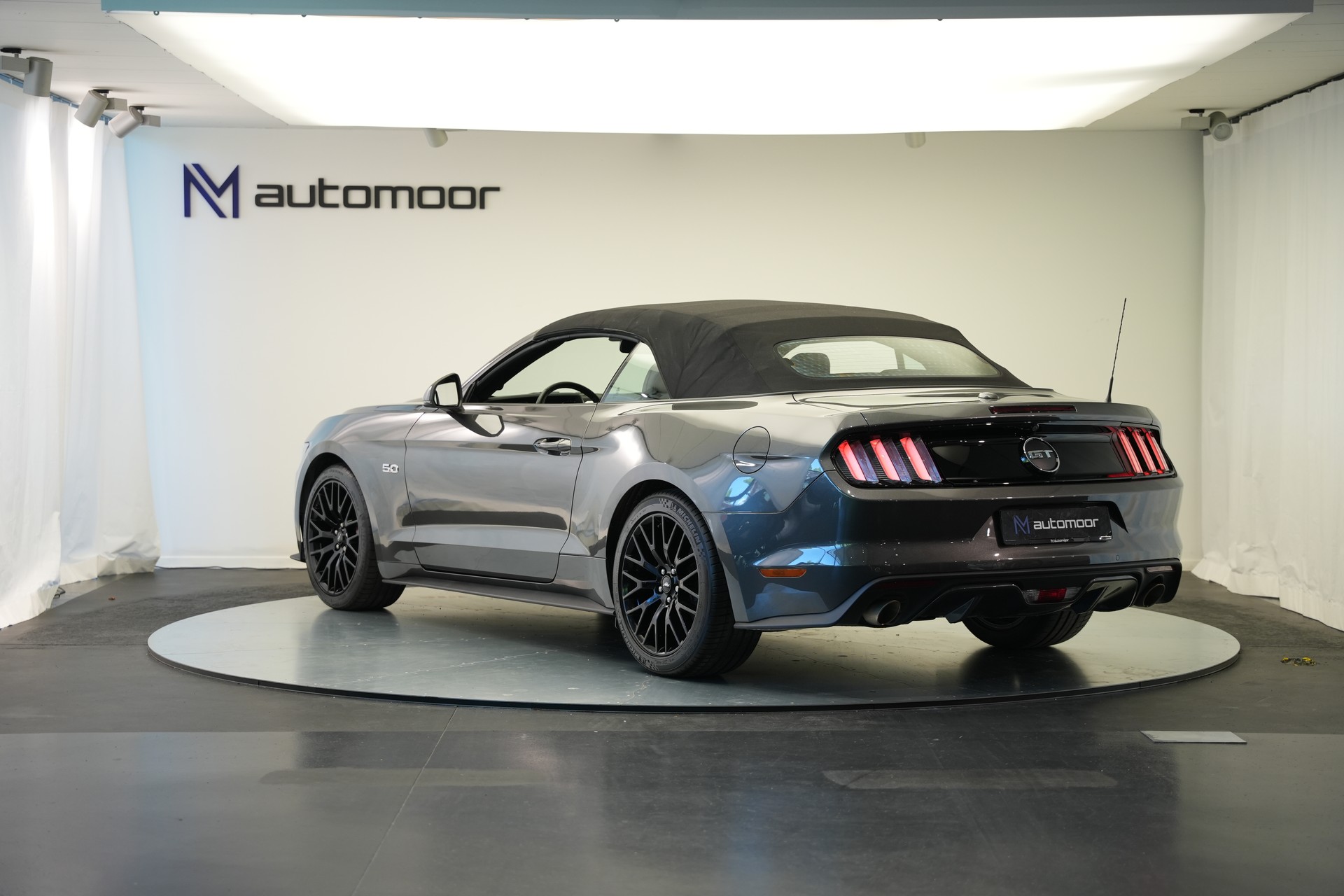 FORD Mustang Convertible 5.0 V8 GT Automat-image-8