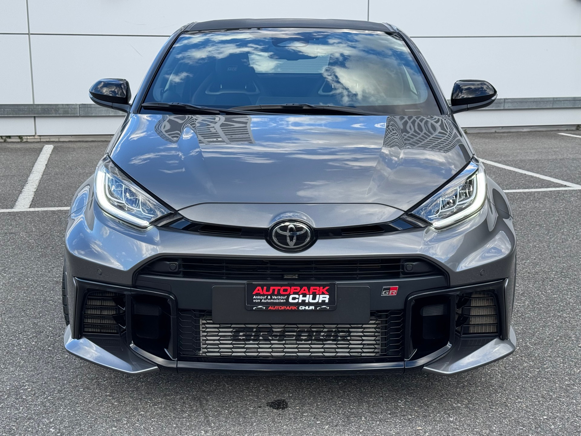 TOYOTA Yaris 1.6 GR Sport A-image-6