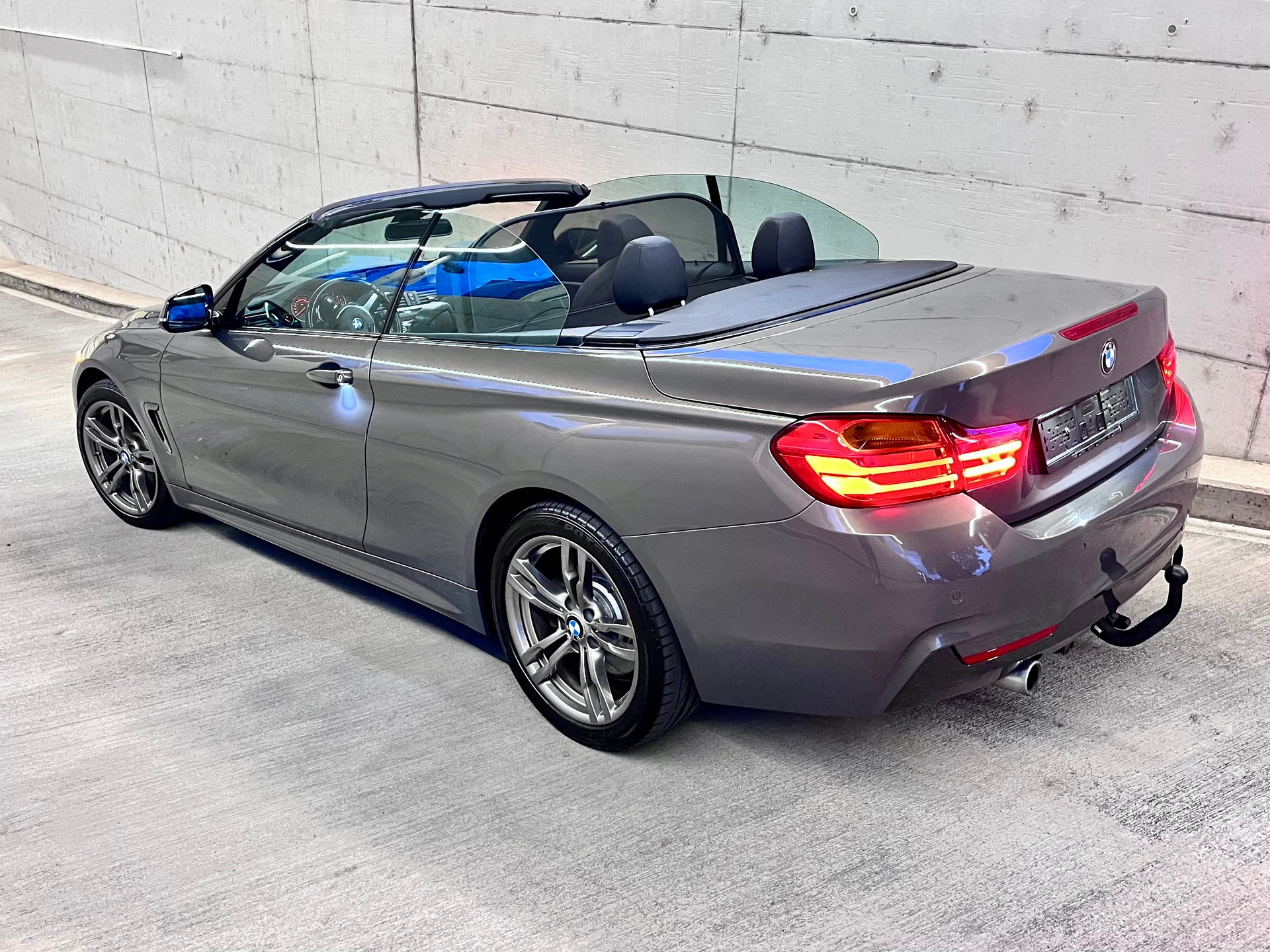 BMW 440i Cabriolet xDrive M Sport Steptronic-image-2