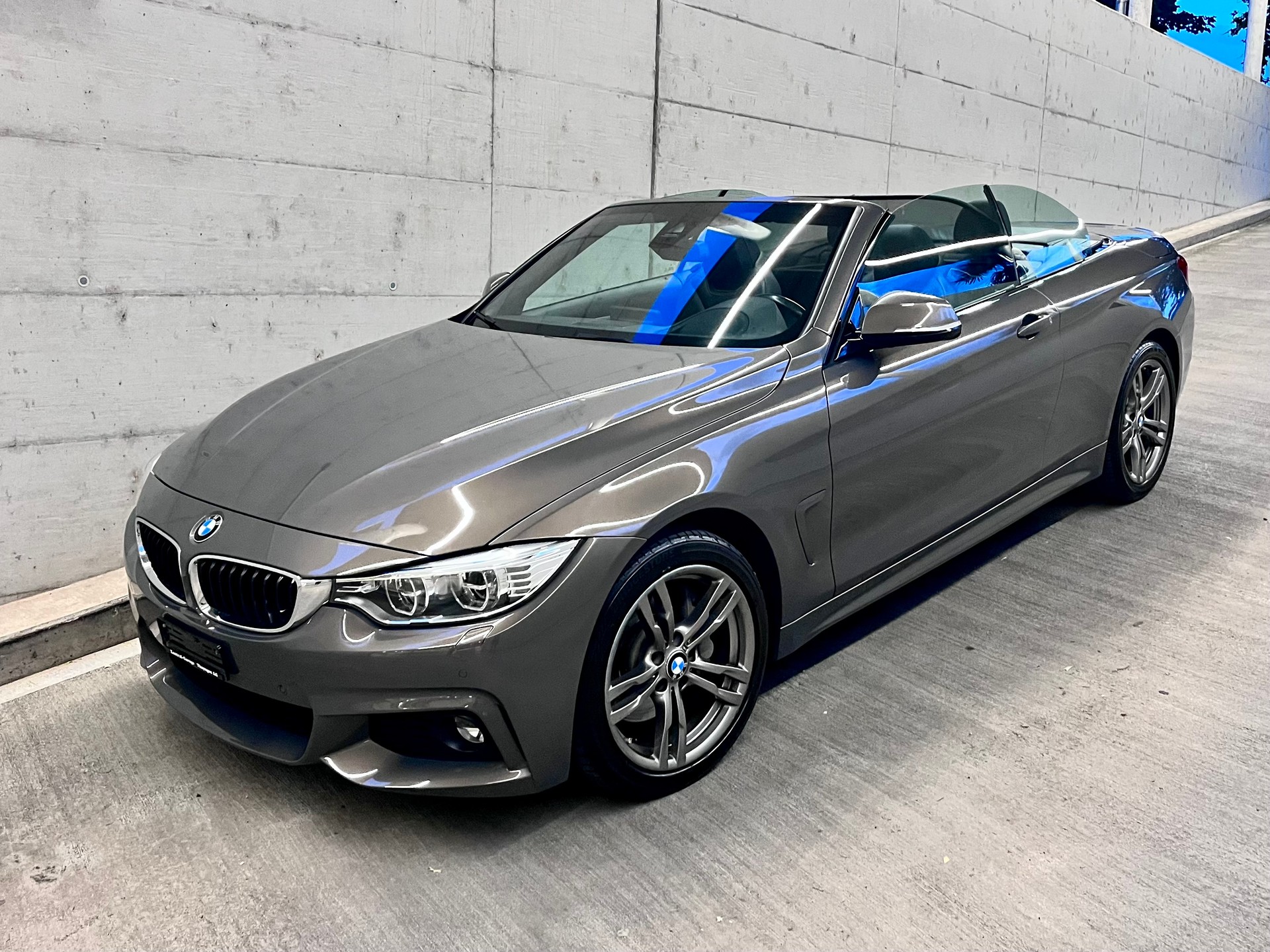 BMW 440i Cabriolet xDrive M Sport Steptronic-image-0