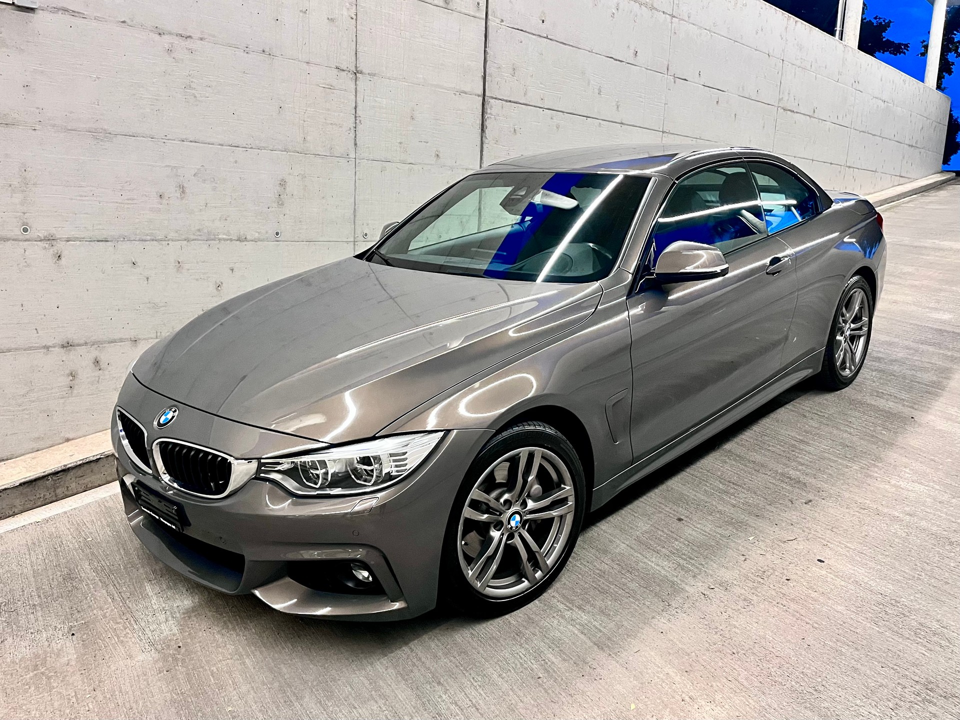 BMW 440i Cabriolet xDrive M Sport Steptronic-image-1