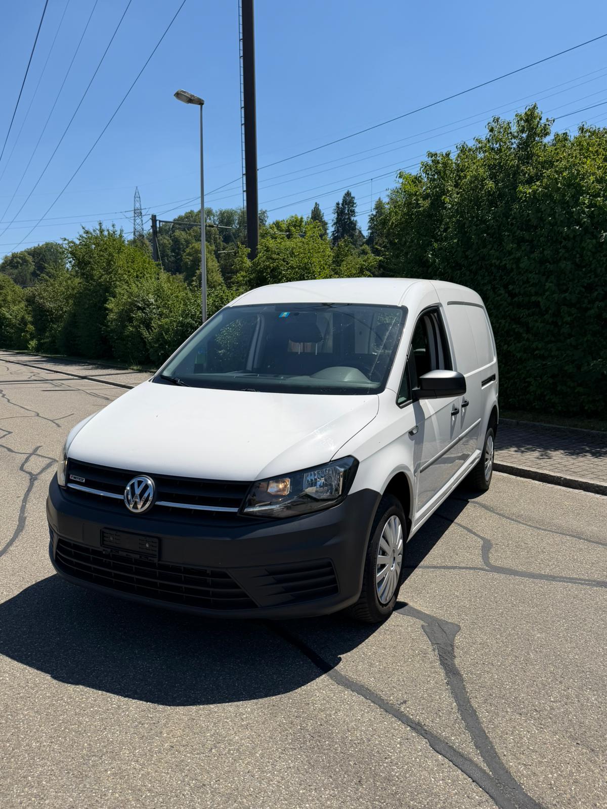 VW Caddy Maxi 2.0TDI 4Motion BlueMotion Technology-image-1