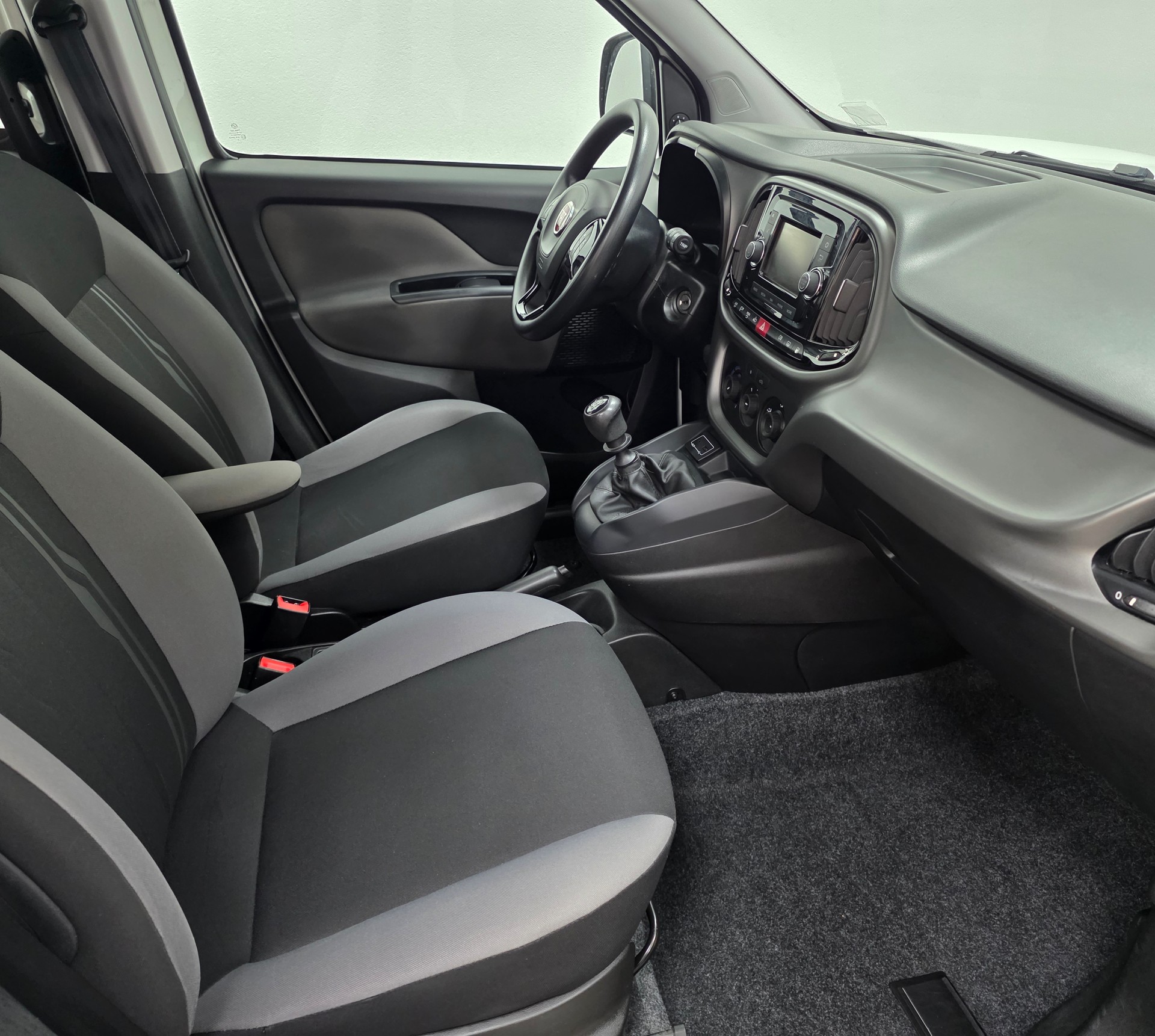 FIAT Doblò 1.4 T-Jet Natural Power Pop-image-10