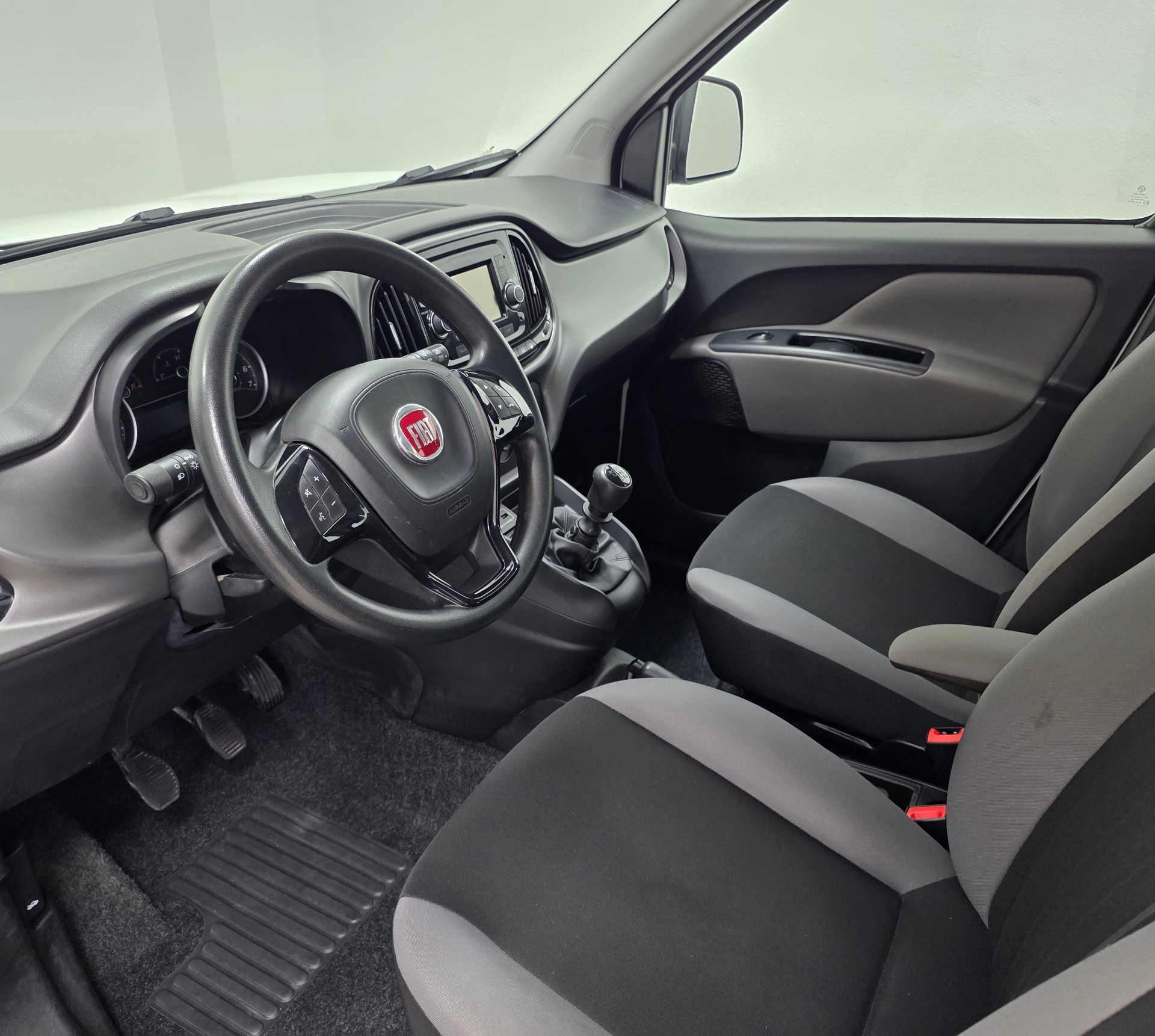 FIAT Doblò 1.4 T-Jet Natural Power Pop-image-11