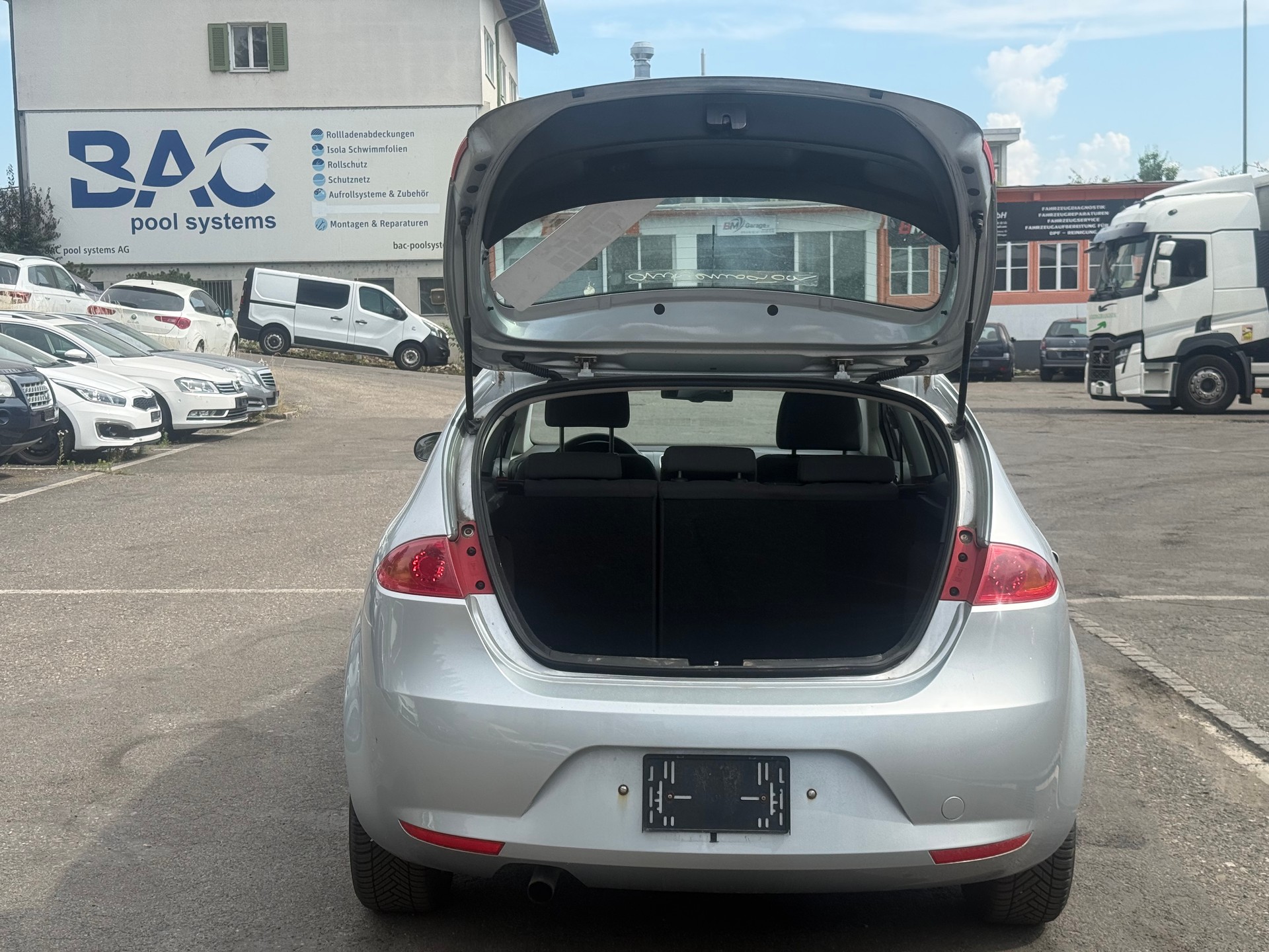SEAT Leon 1.9 TDI Ecomotive Plus-image-8