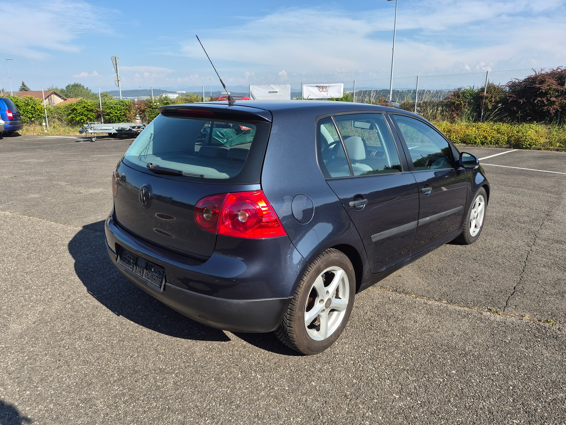 VW Golf 2.0 FSI Comfortline-image-1