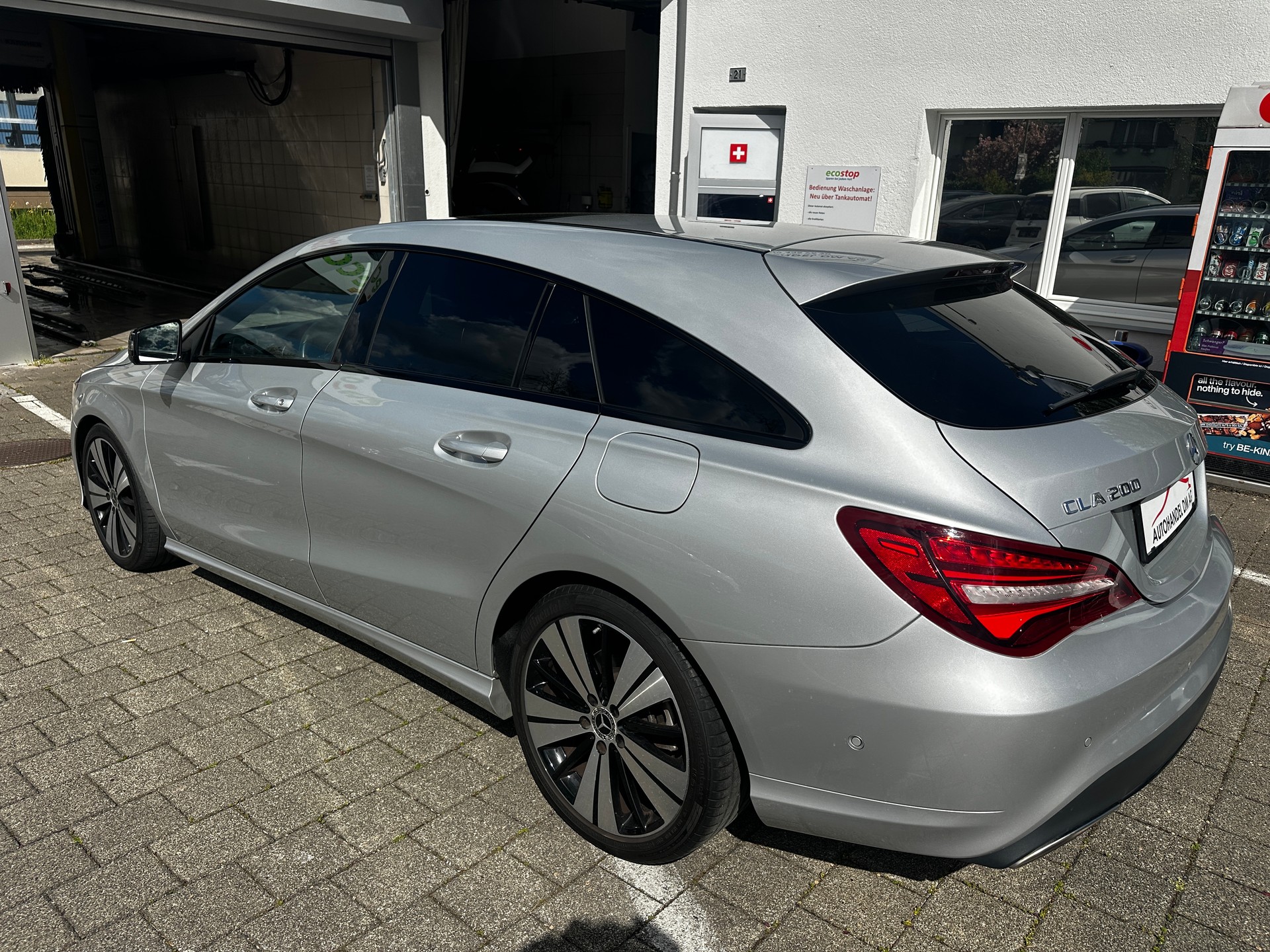 MERCEDES-BENZ CLA Shooting Brake 200 Night Star 7G-DCT-image-3
