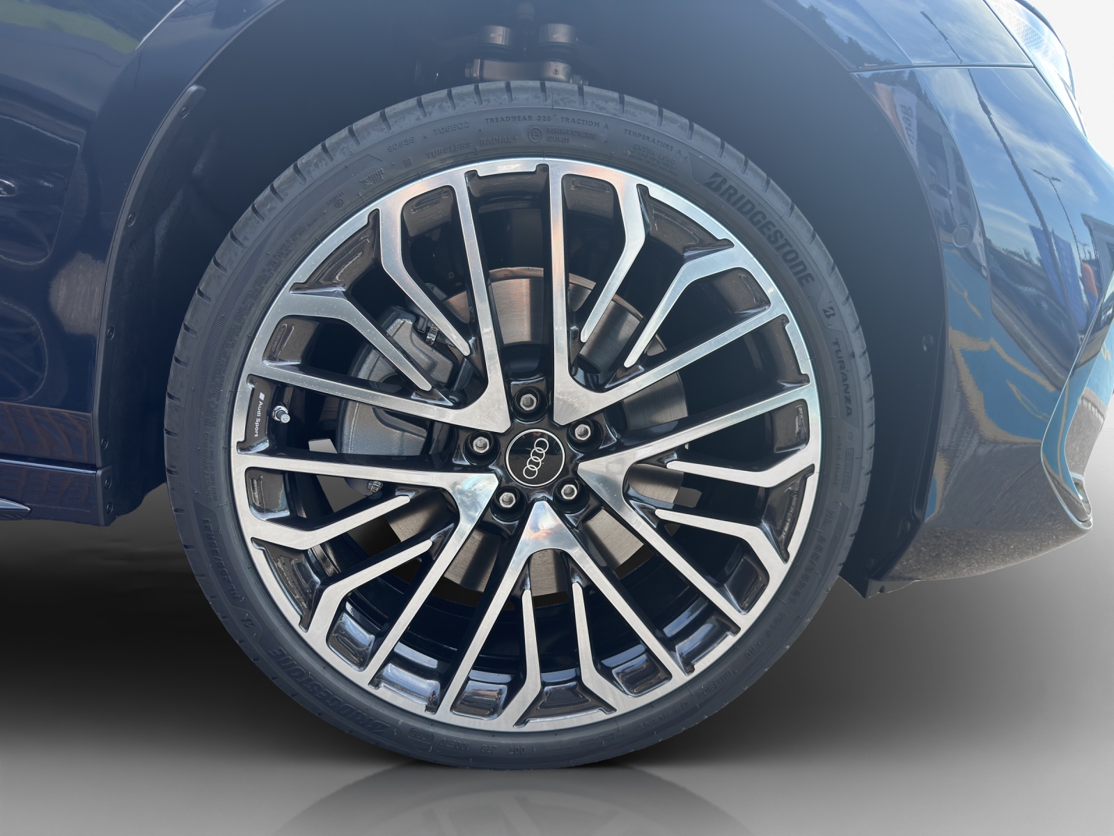 AUDI A6 Avant TFSI quattro 270 kW S tronic-image-13