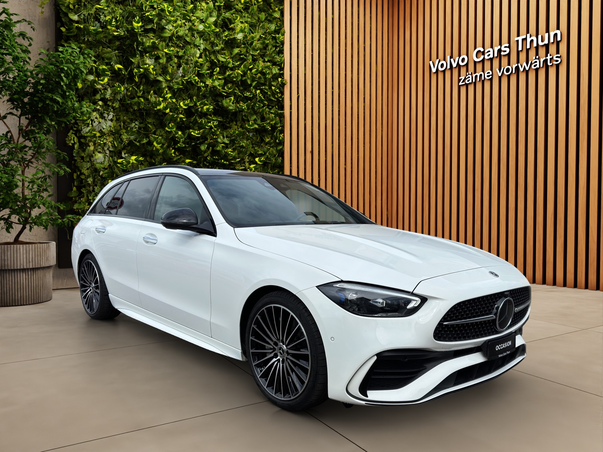 MERCEDES-BENZ C-Klasse S206 Kombi C 220 d Swiss Star AMG Line 4matic-image-2