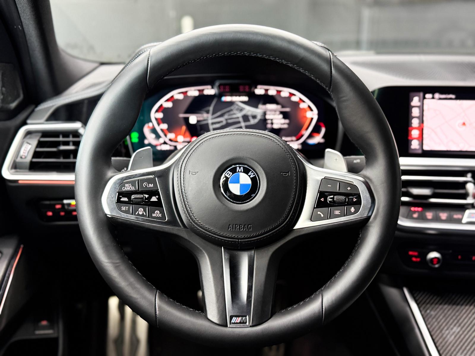 BMW M340i xDrive 48V Steptronic Black Edition-image-11