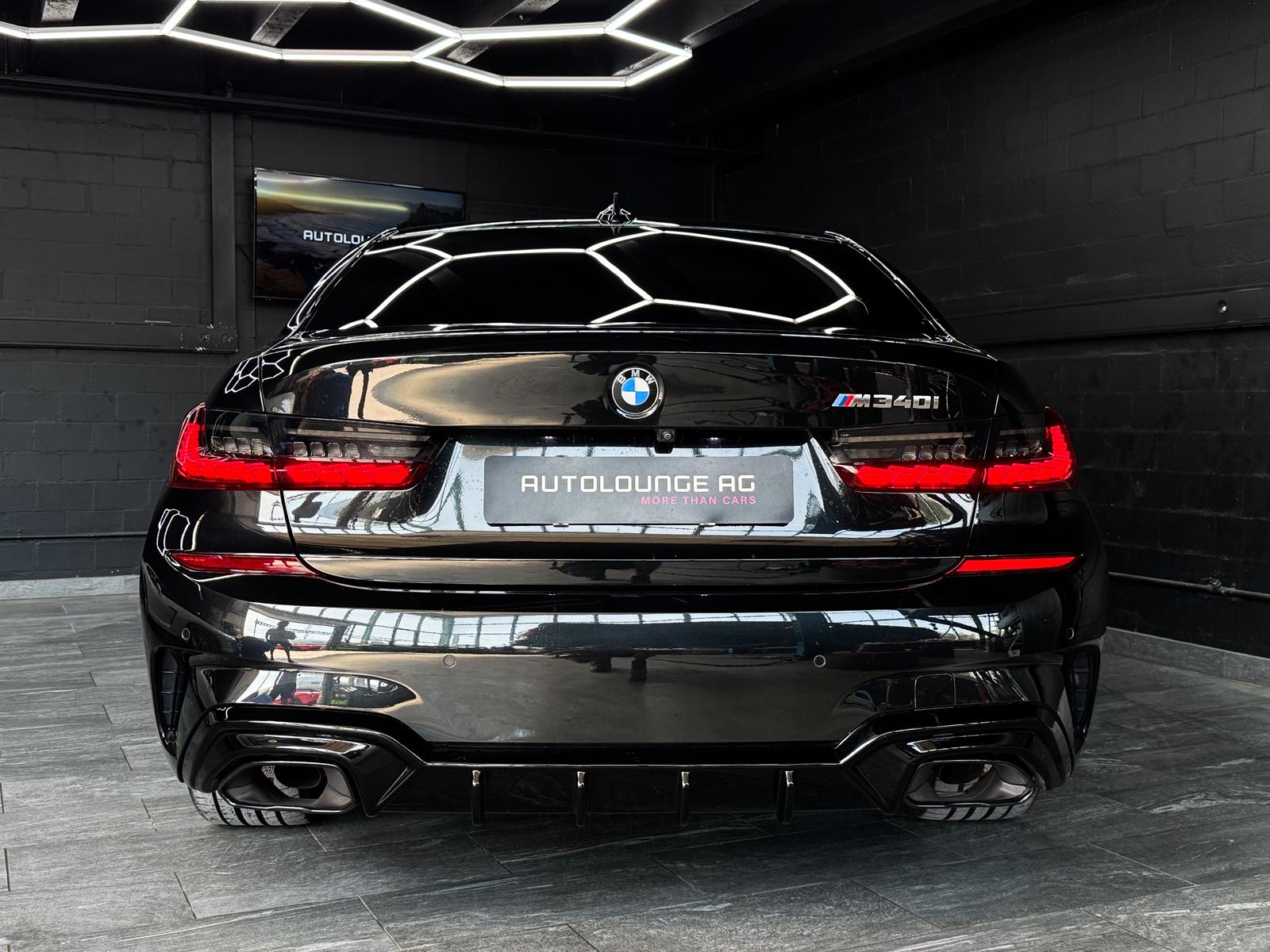 BMW M340i xDrive 48V Steptronic Black Edition-image-5