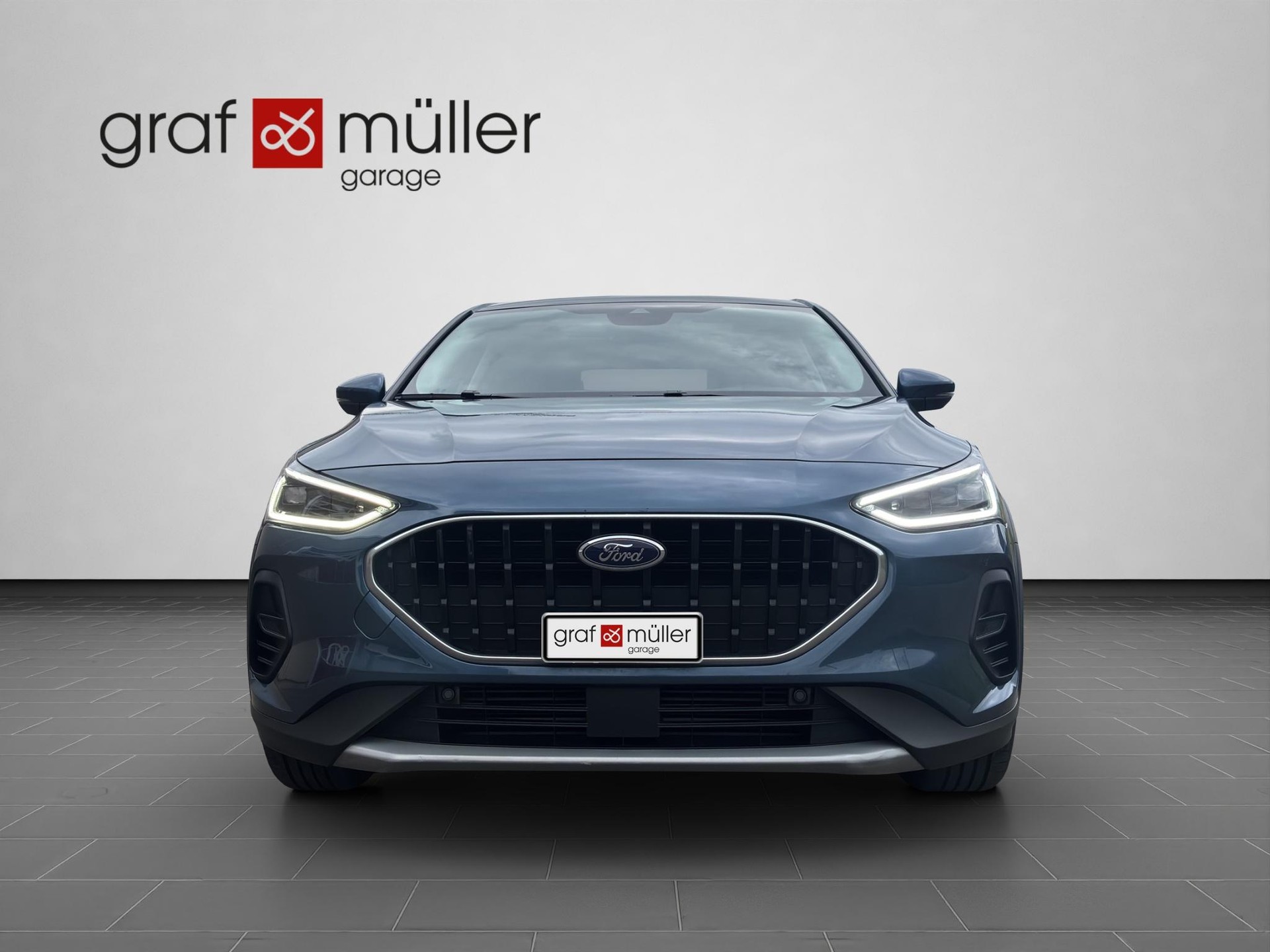 FORD Focus 1.0i EcoB Hybrid 155 Active Vignale-image-2