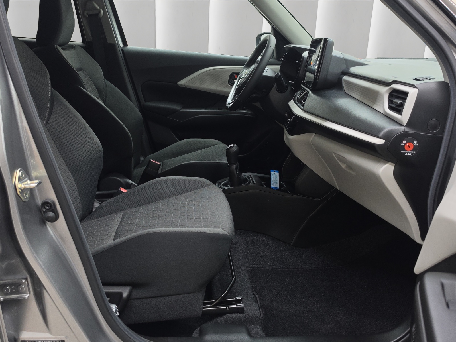 SUZUKI Swift 1.2 Compact+ Hybrid 4x4-image-10