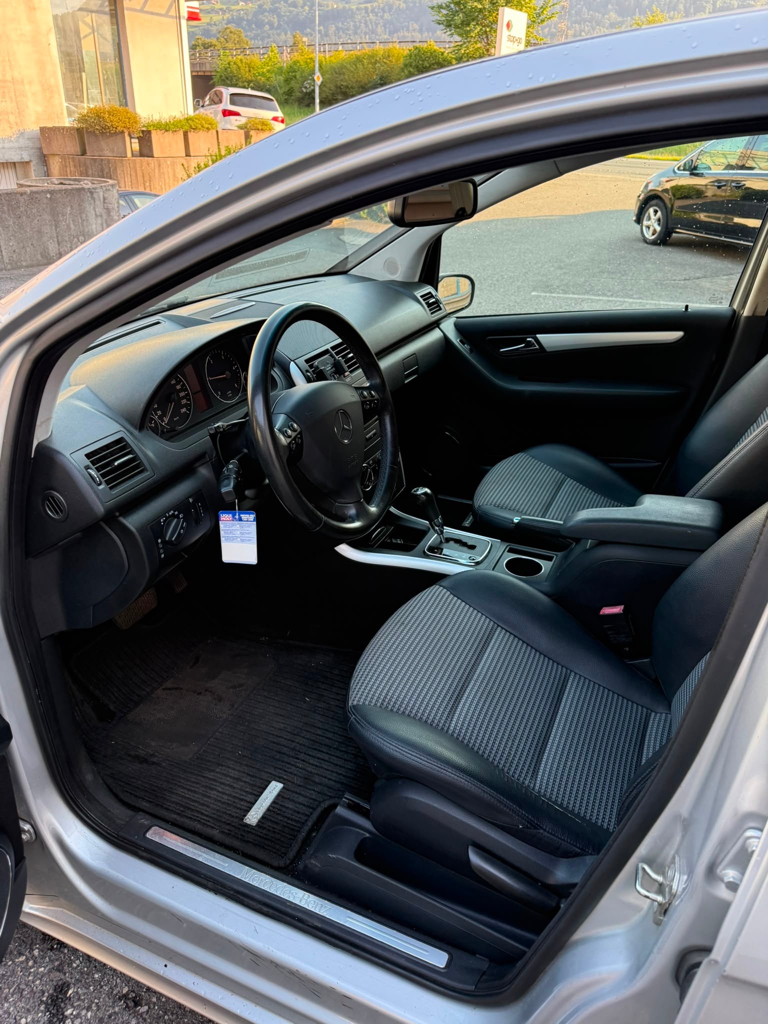 MERCEDES-BENZ A 200 CDI Avantgarde Edition A-image-5