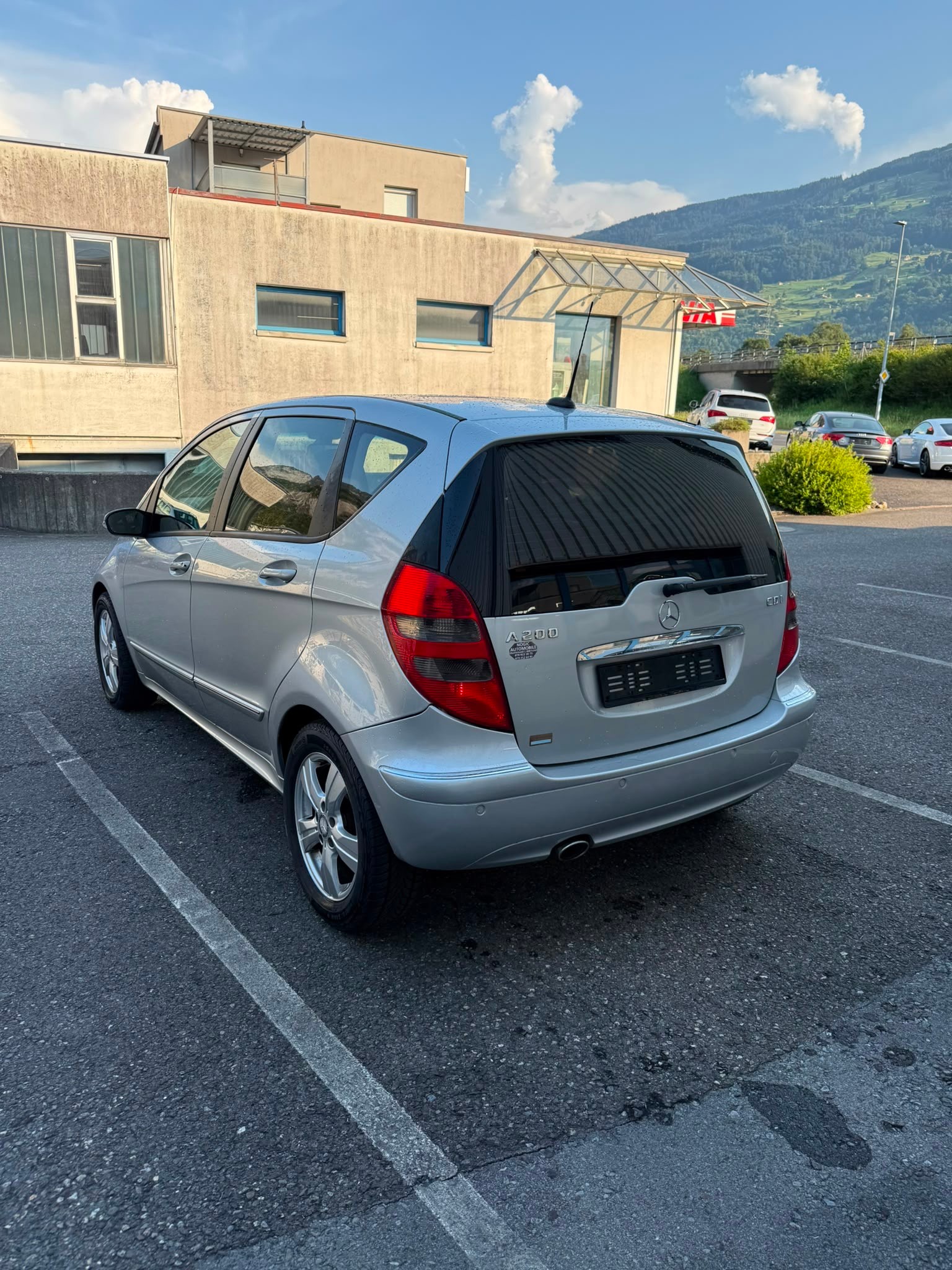 MERCEDES-BENZ A 200 CDI Avantgarde Edition A-image-10