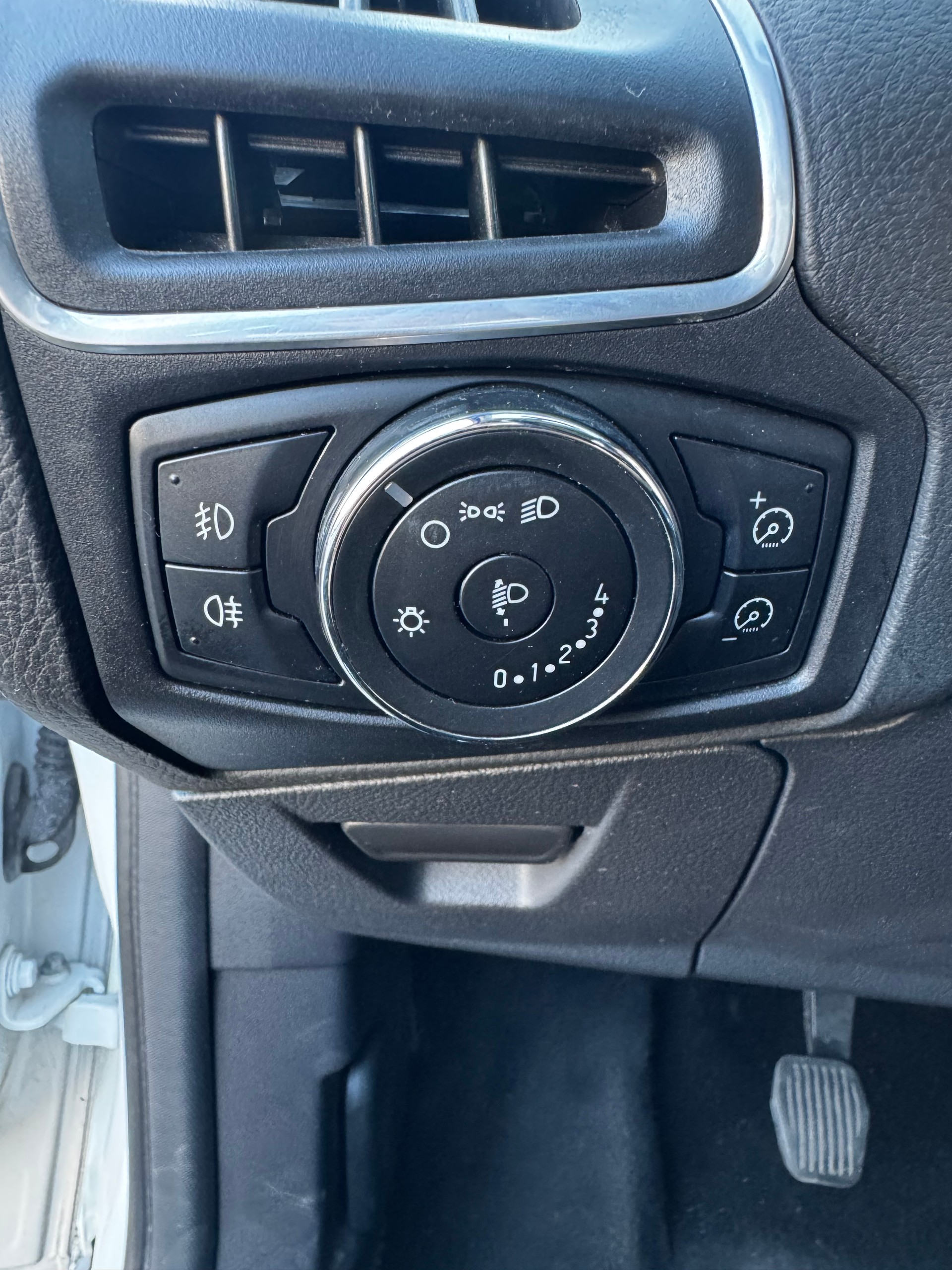 FORD Focus 1.0 SCTi Trend-image-12