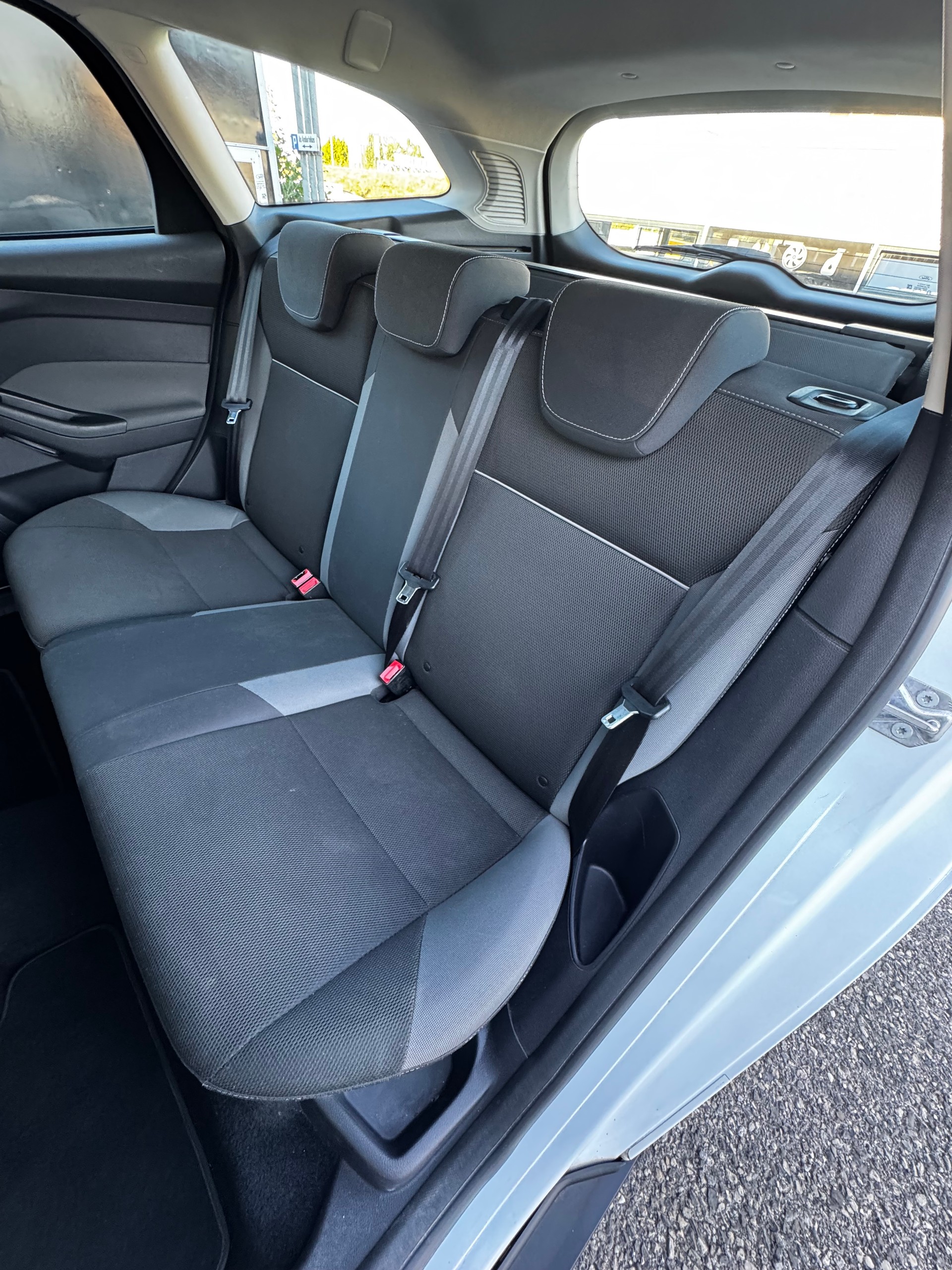 FORD Focus 1.0 SCTi Trend-image-13