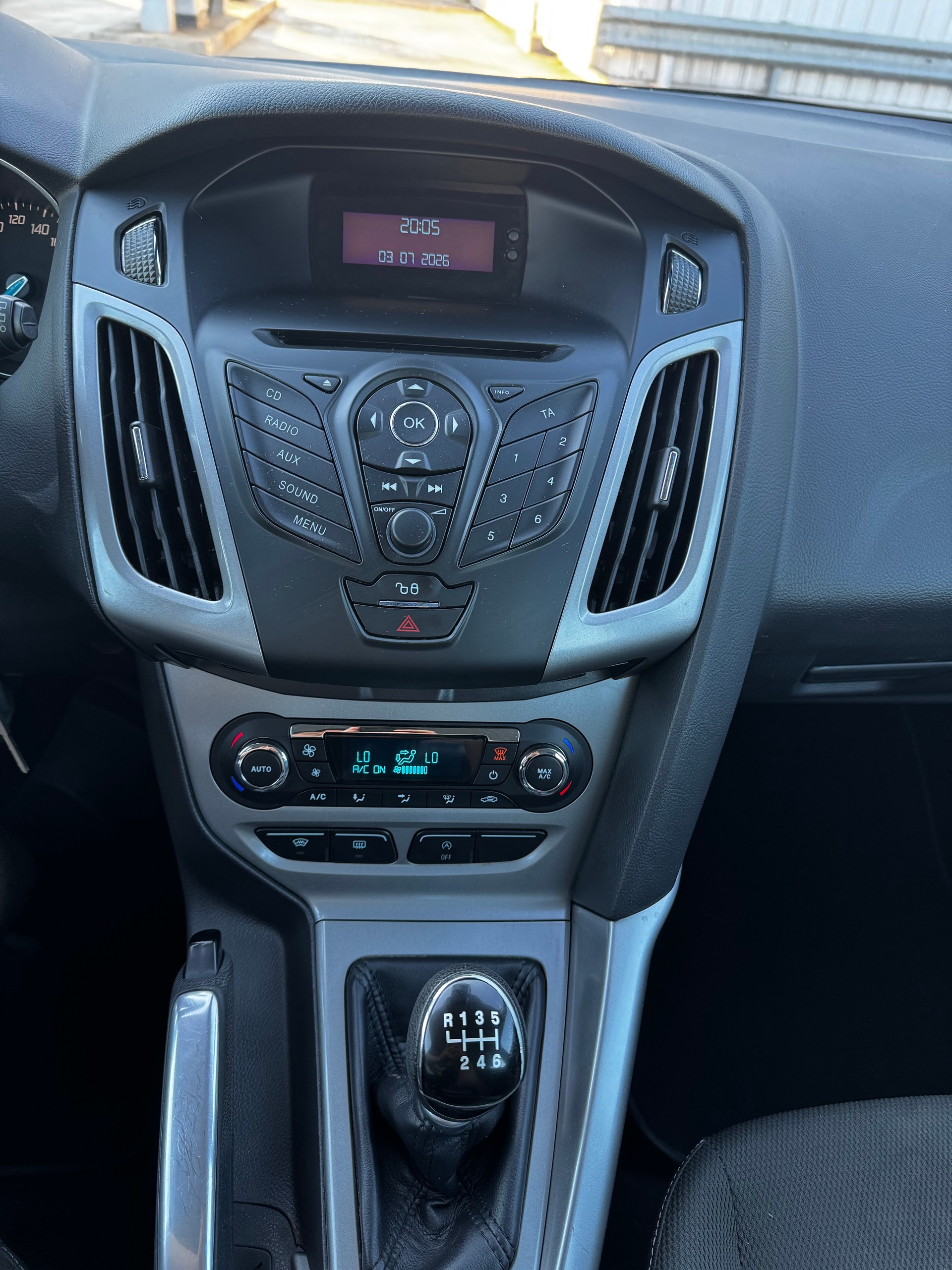 FORD Focus 1.0 SCTi Trend-image-10