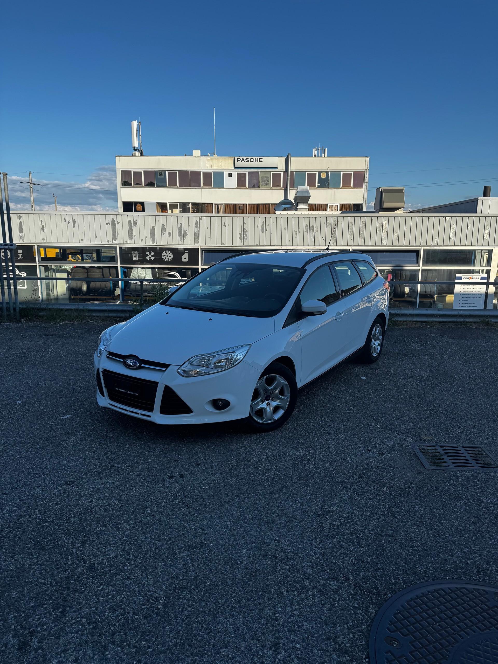 FORD Focus 1.0 SCTi Trend-image-0