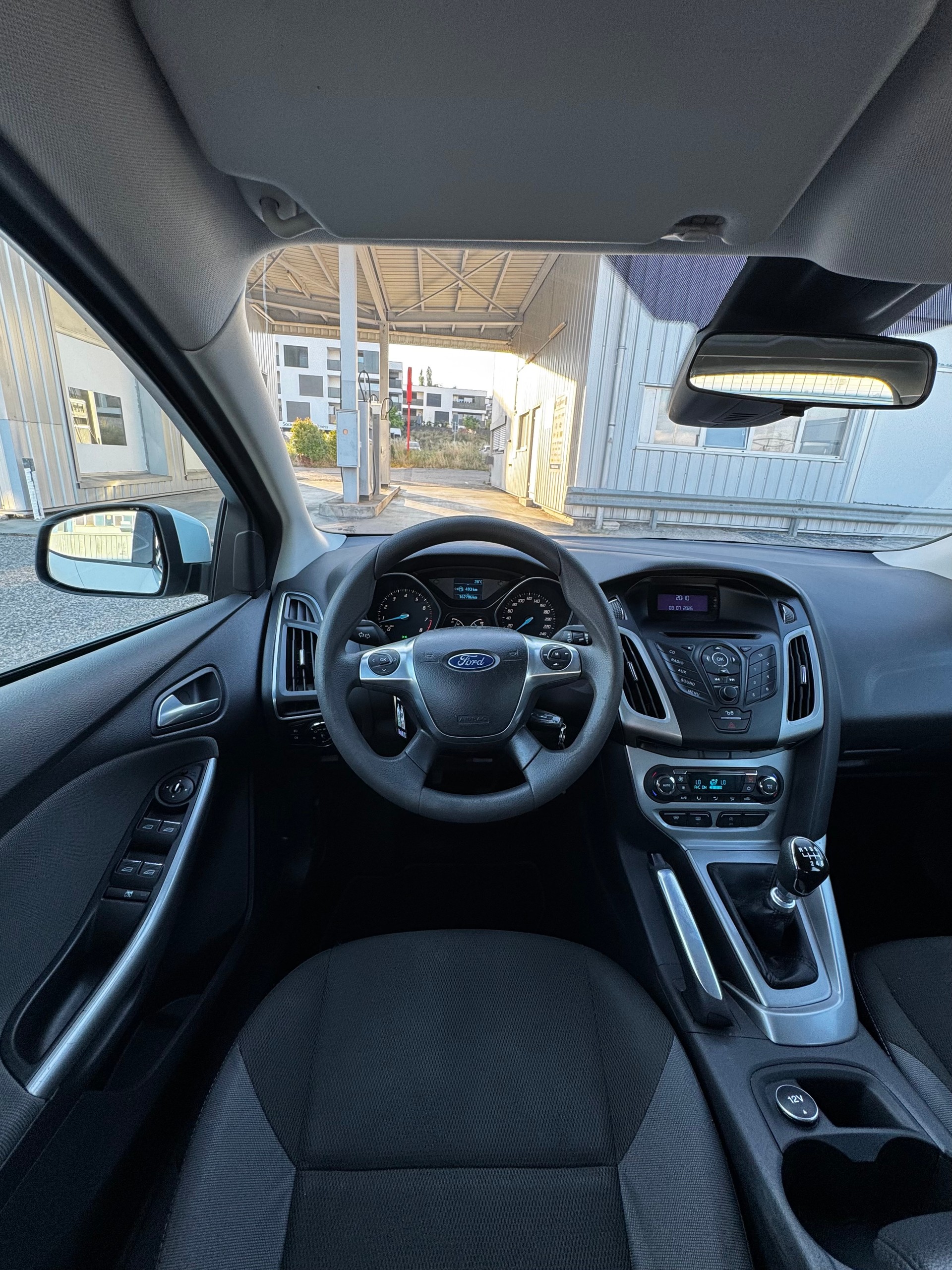 FORD Focus 1.0 SCTi Trend-image-9