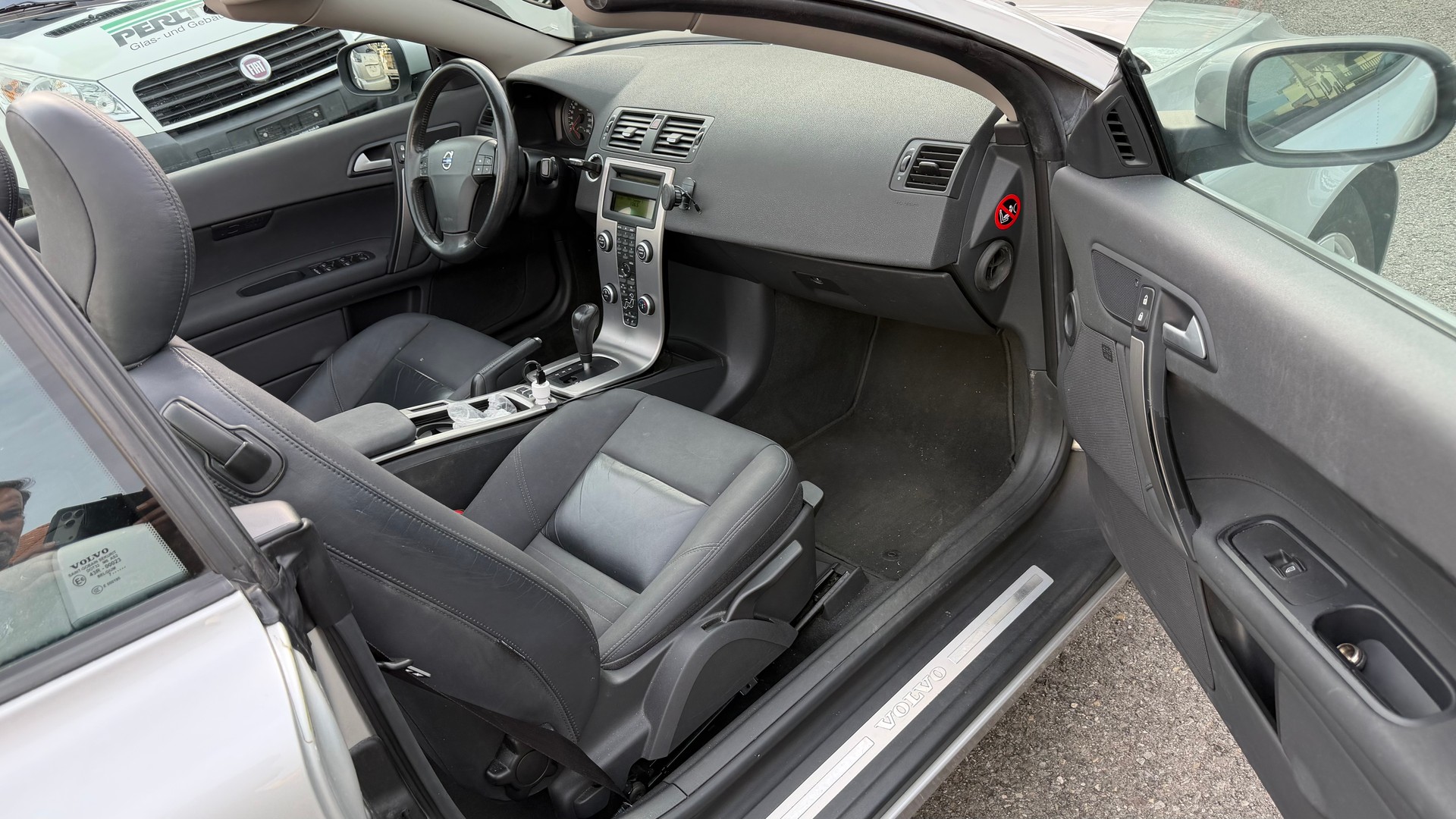 VOLVO C70 2.4 Momentum Geartronic-image-6