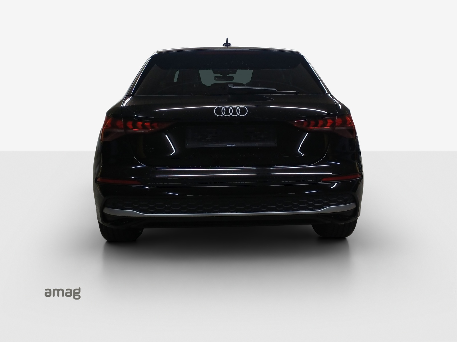 AUDI A3 Sportback TFSI 110 kW Attraction S tronic-image-3