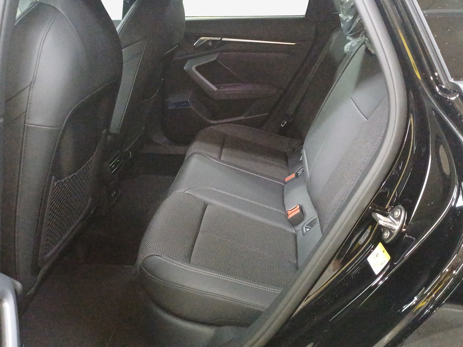 AUDI A3 Sportback TFSI 110 kW Attraction S tronic-image-11