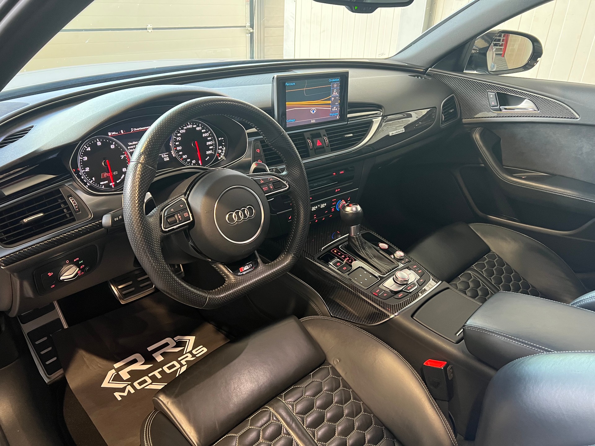 AUDI RS6 Avant 4.0 TFSI V8 performance quattro-image-12