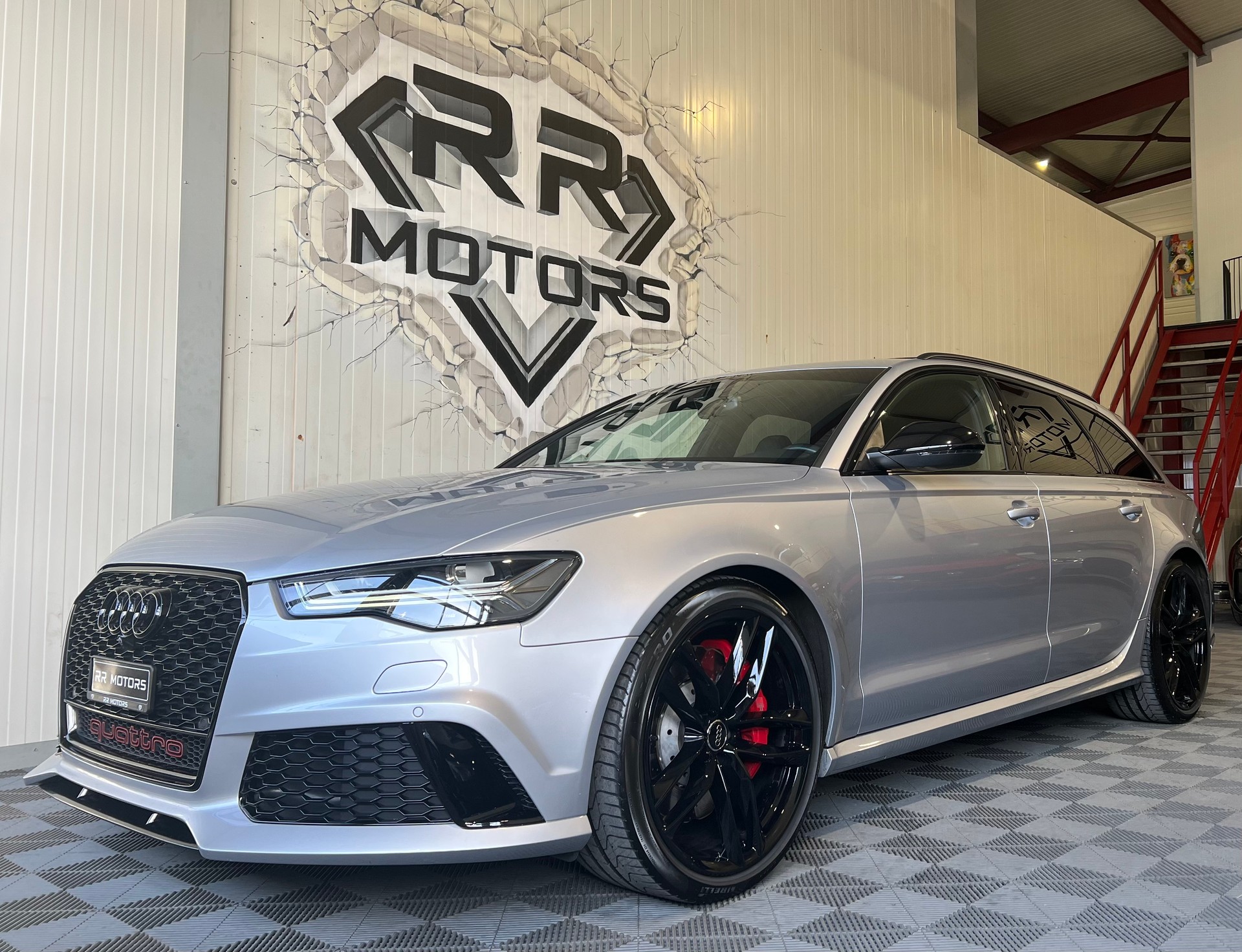 AUDI RS6 Avant 4.0 TFSI V8 performance quattro-image-0