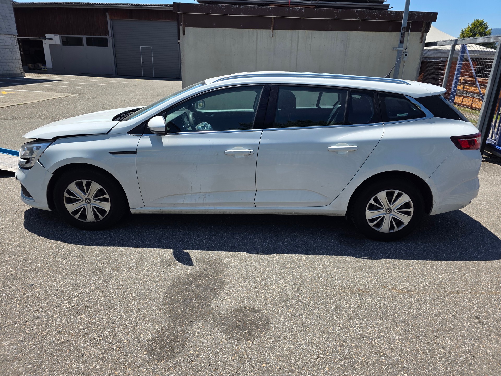 RENAULT Mégane Grandtour 1.5 dCi 90th Anniversary EDC-image-6