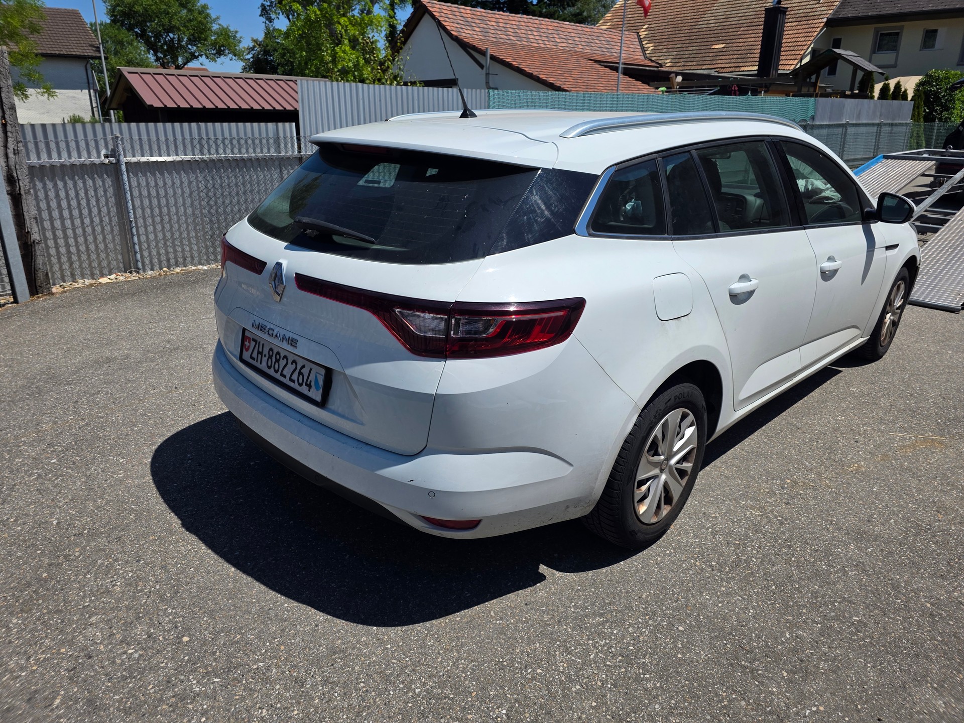 RENAULT Mégane Grandtour 1.5 dCi 90th Anniversary EDC-image-3