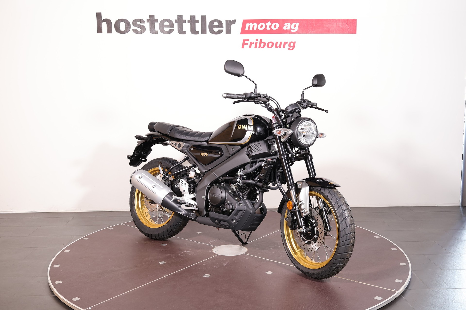 YAMAHA XSR 125 Legacy