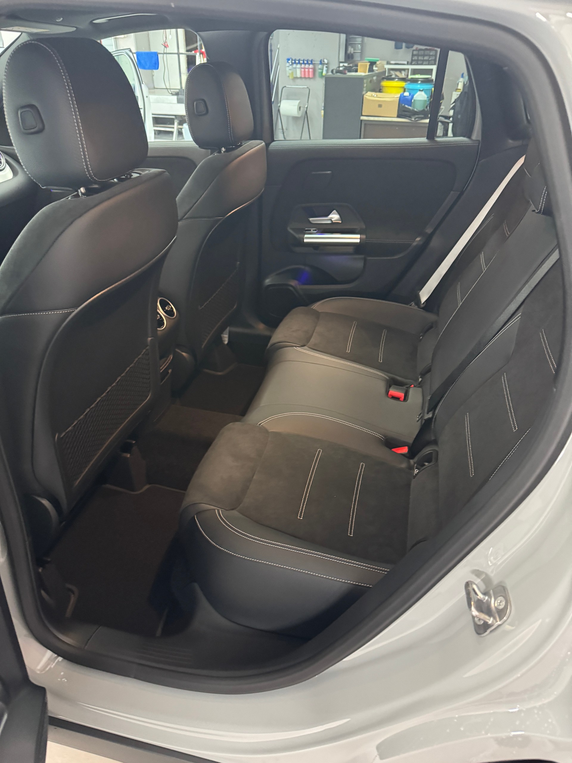 MERCEDES-BENZ GLA 200 Night Star-image-13